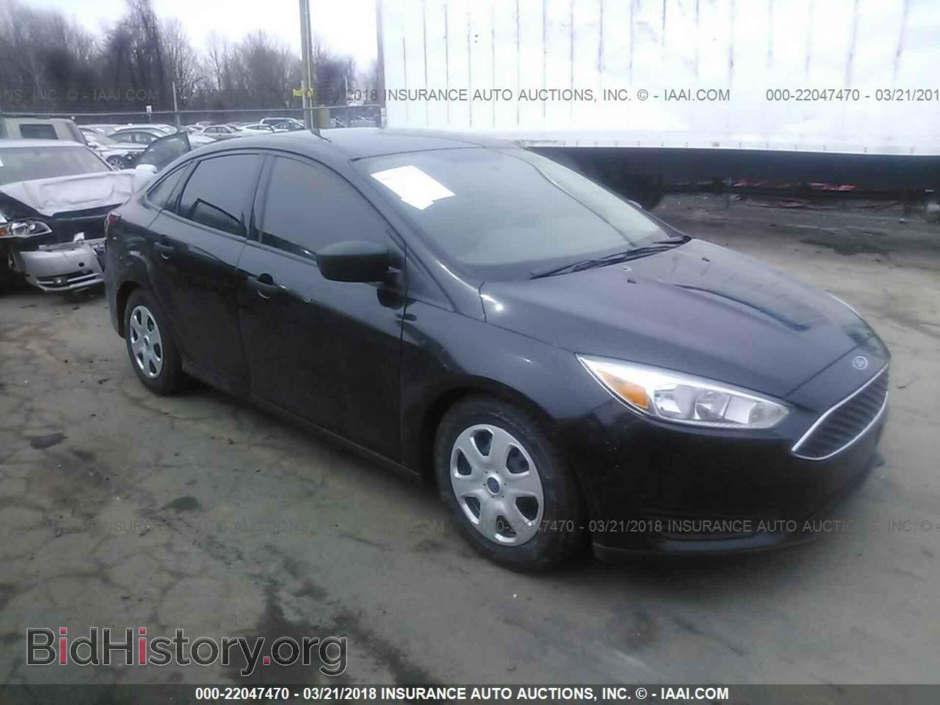 Photo 1FADP3E2XFL251565 - Ford Focus 2015