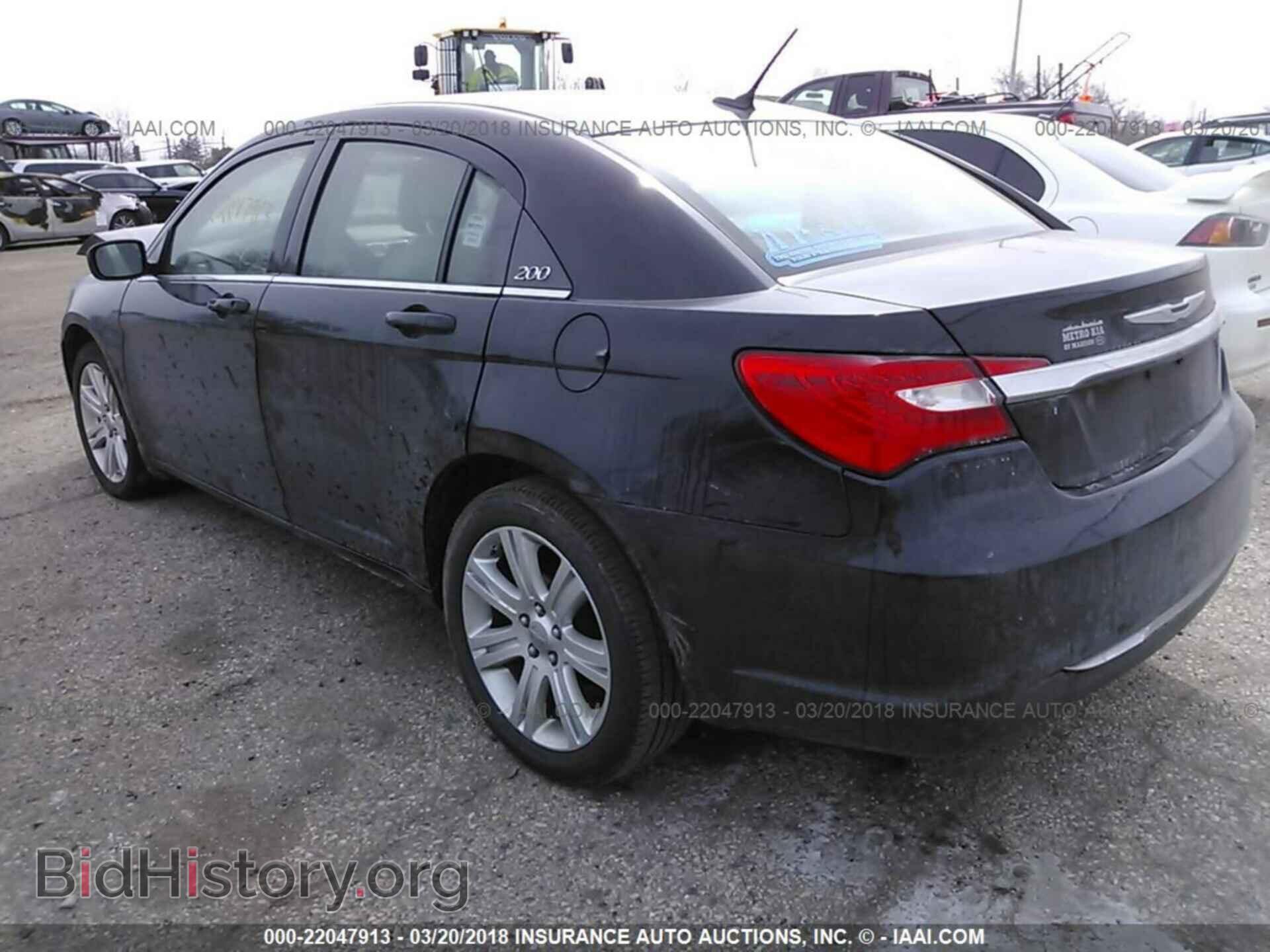 2013 Chrysler 200 - VIN: 1C3CCBBB0DN593404 - Photo 3