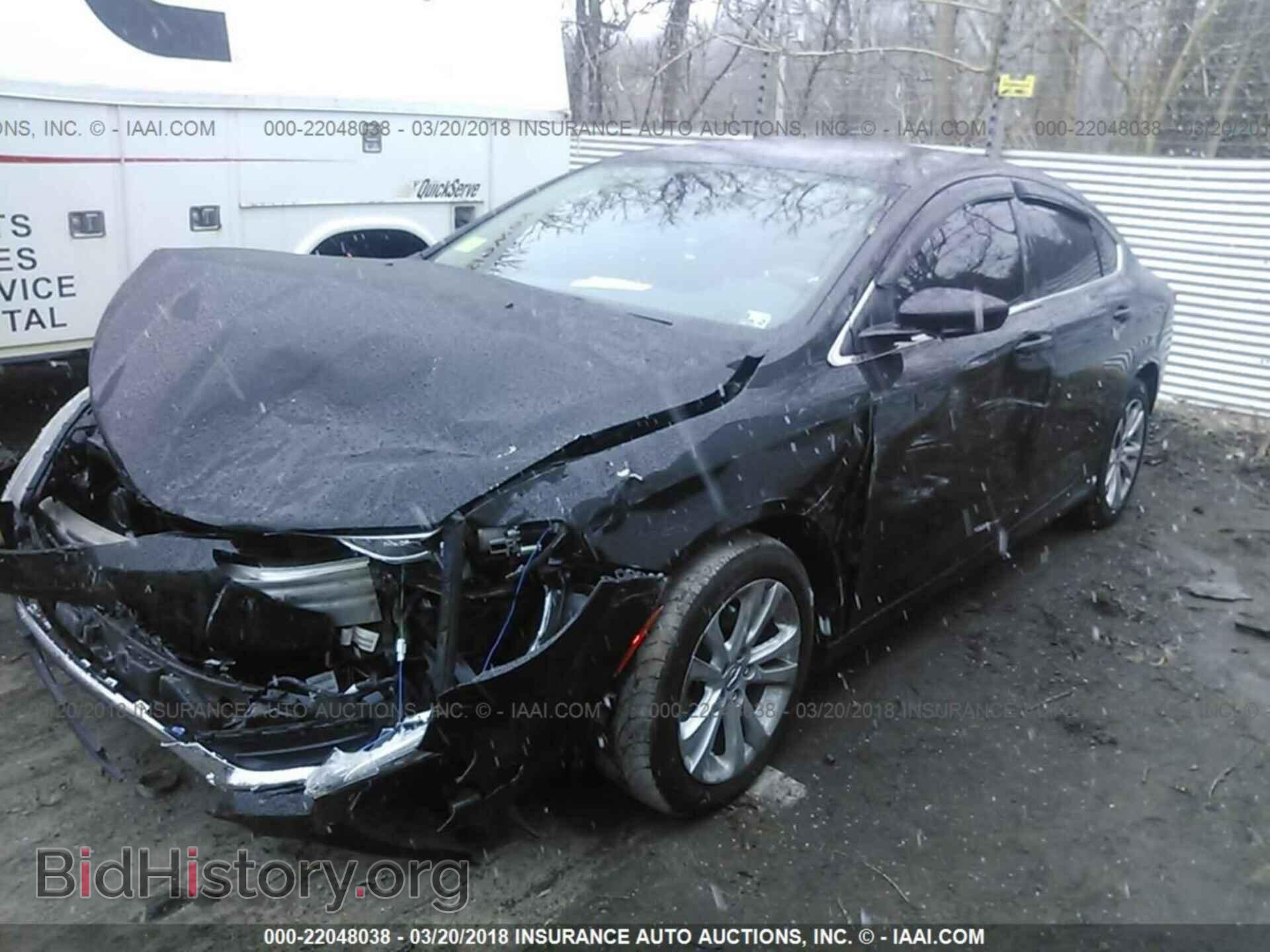 2015 Chrysler 200 - VIN: 1C3CCCAB9FN646417 - Photo 2