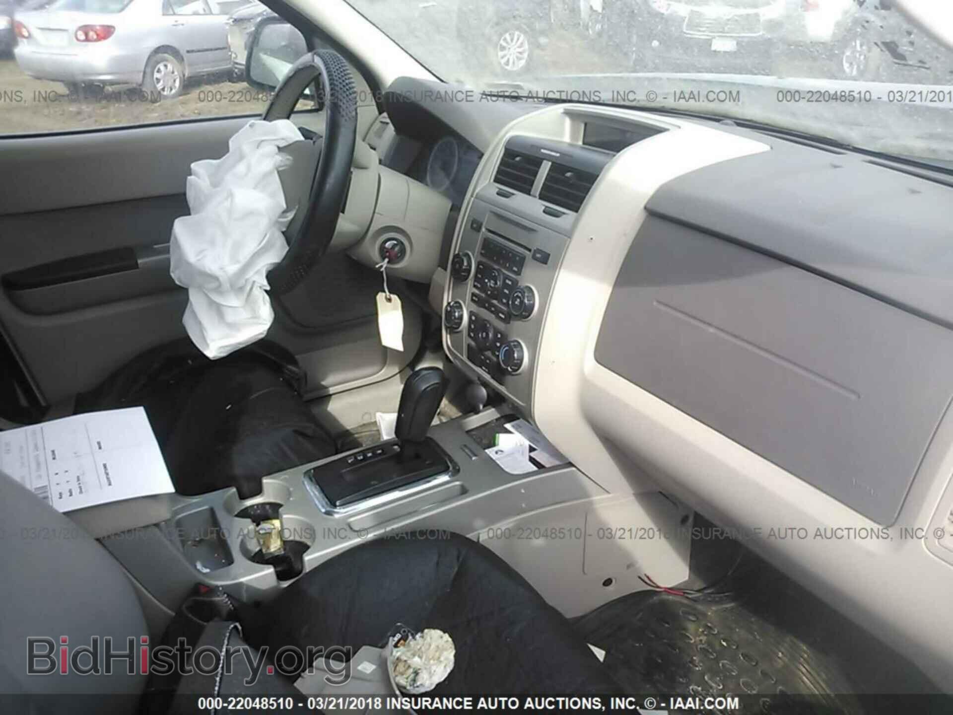 2011 Ford Escape - VIN: 1FMCU0D77BKB47945 - Фото 5