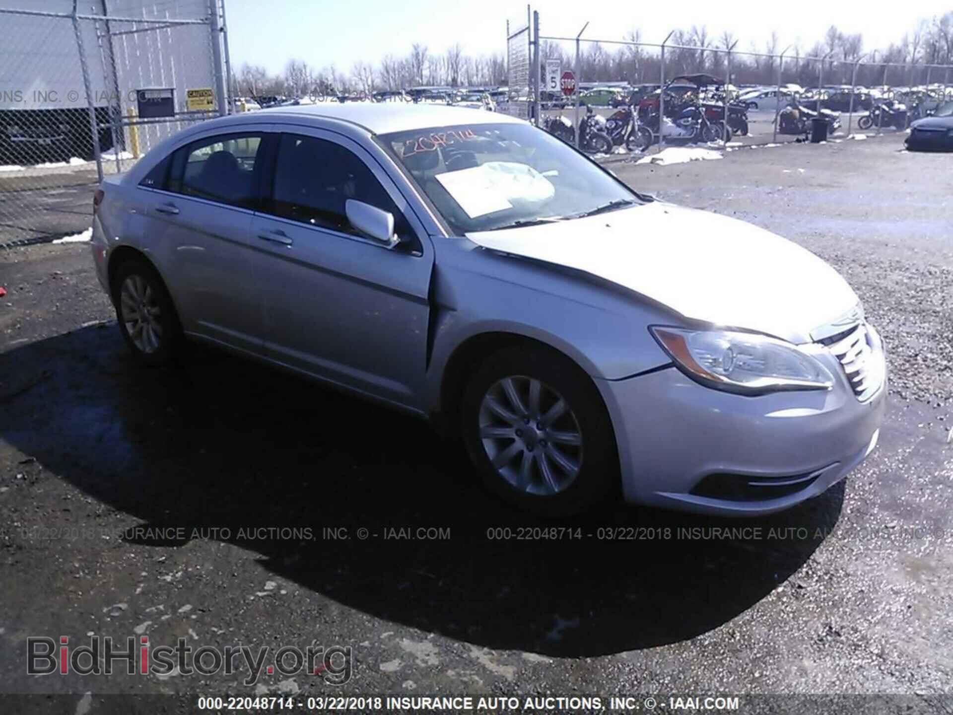 Фотография 1C3CCBBB8CN180614 - Chrysler 200 2012