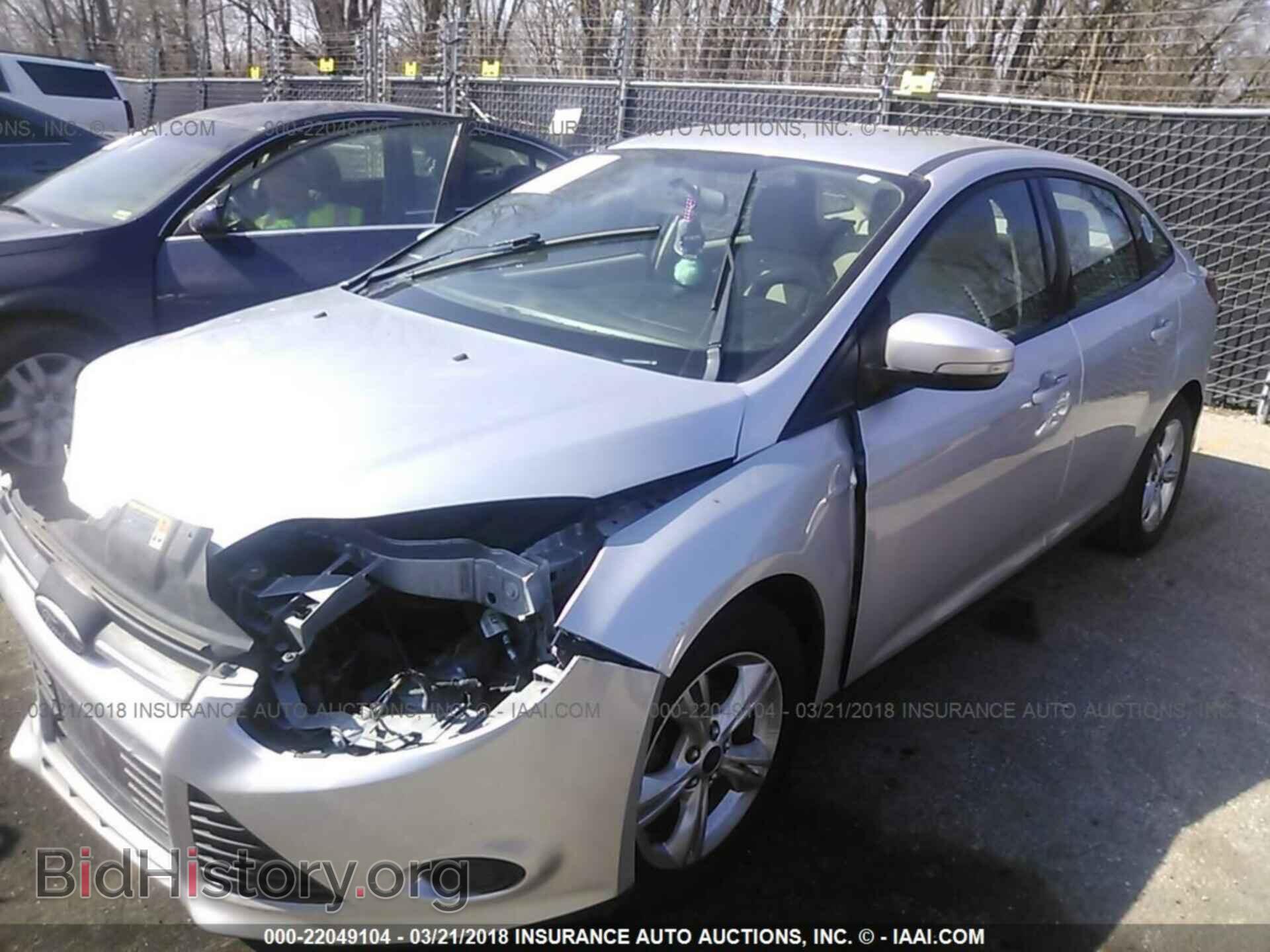 2013 Ford Focus - VIN: 1FADP3F25DL335062 - Фото 2