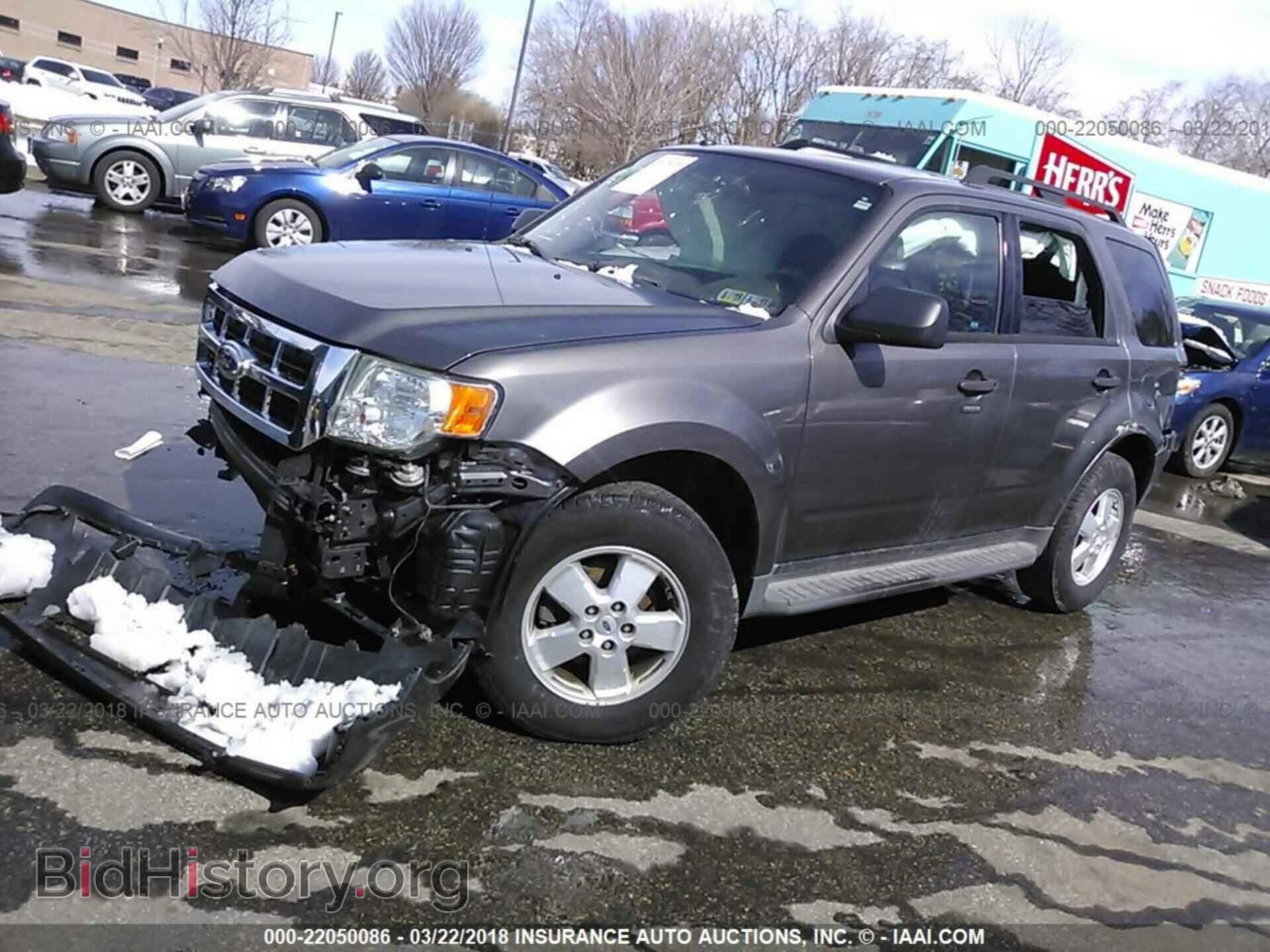 2012 Ford Escape - VIN: 1FMCU0D74CKC01140 - Photo 2