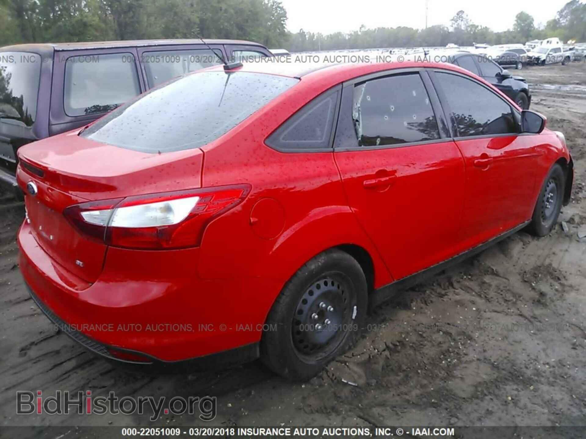 2012 Ford Focus - VIN: 1FAHP3F24CL334372 - Photo 4