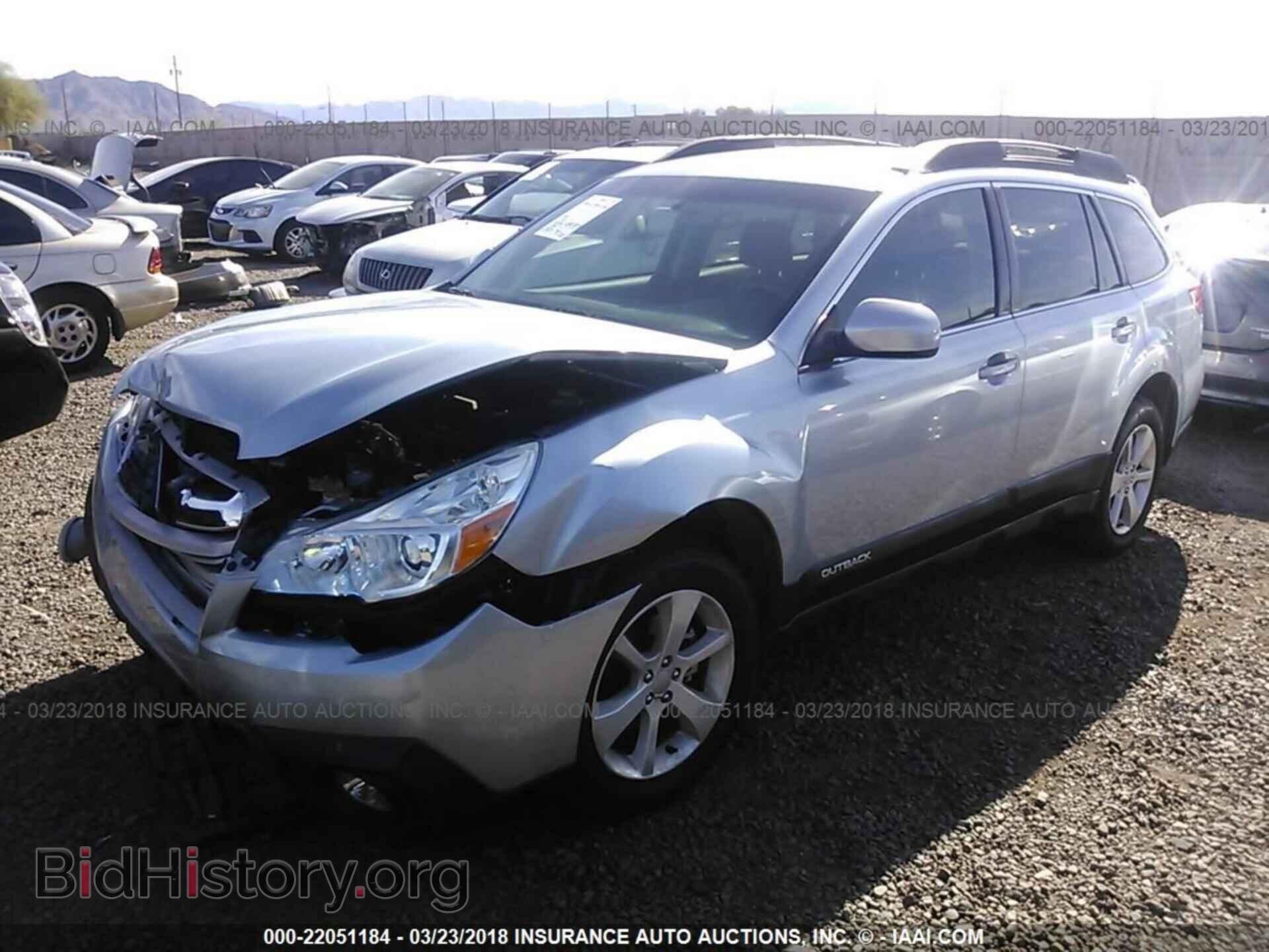 2014 Subaru Outback - VIN: 4S4BRCCC4E3316637 - Фото 2