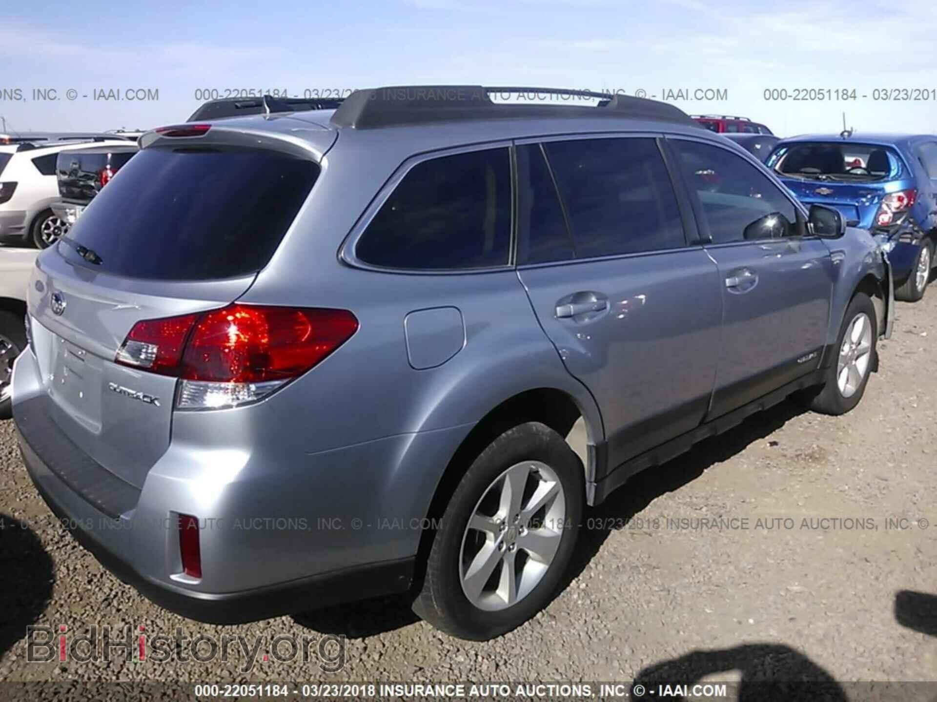 2014 Subaru Outback - VIN: 4S4BRCCC4E3316637 - Фото 4