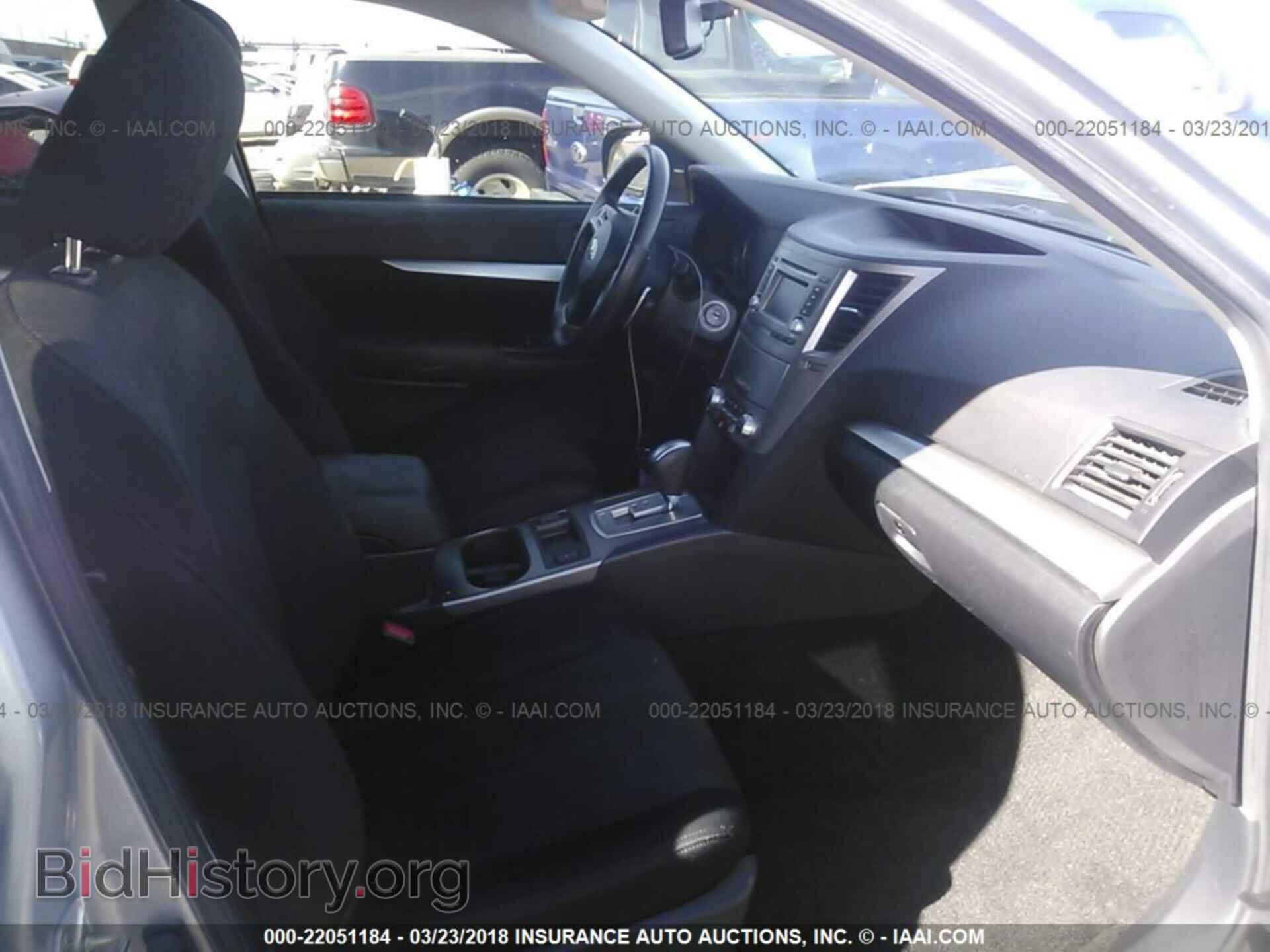 2014 Subaru Outback - VIN: 4S4BRCCC4E3316637 - Фото 5