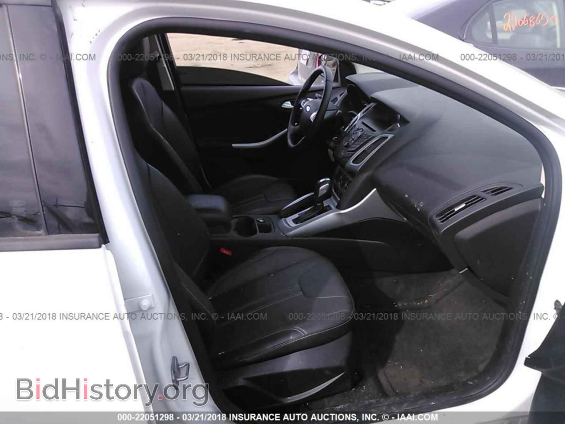 2014 Ford Focus - VIN: 1FADP3F27EL143224 - Photo 5