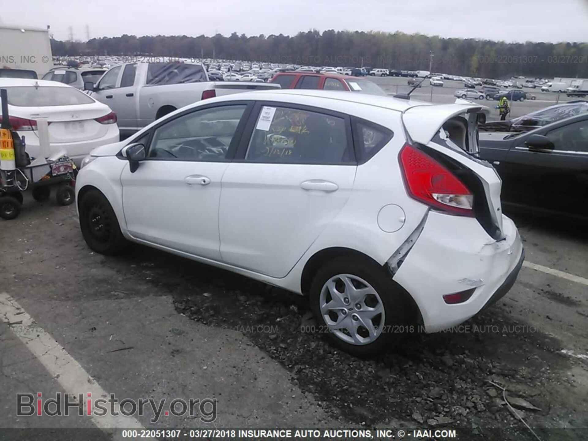 2012 Ford Fiesta - VIN: 3FADP4EJ2CM216252 - Photo 3