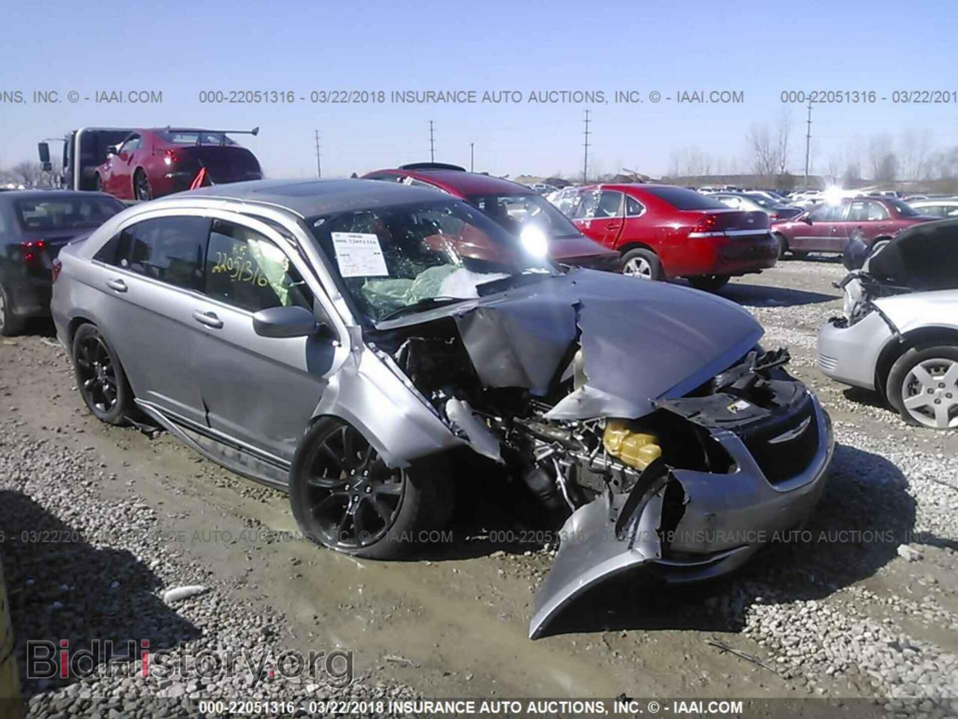 Photo 1C3CCBCG4EN193356 - Chrysler 200 2014