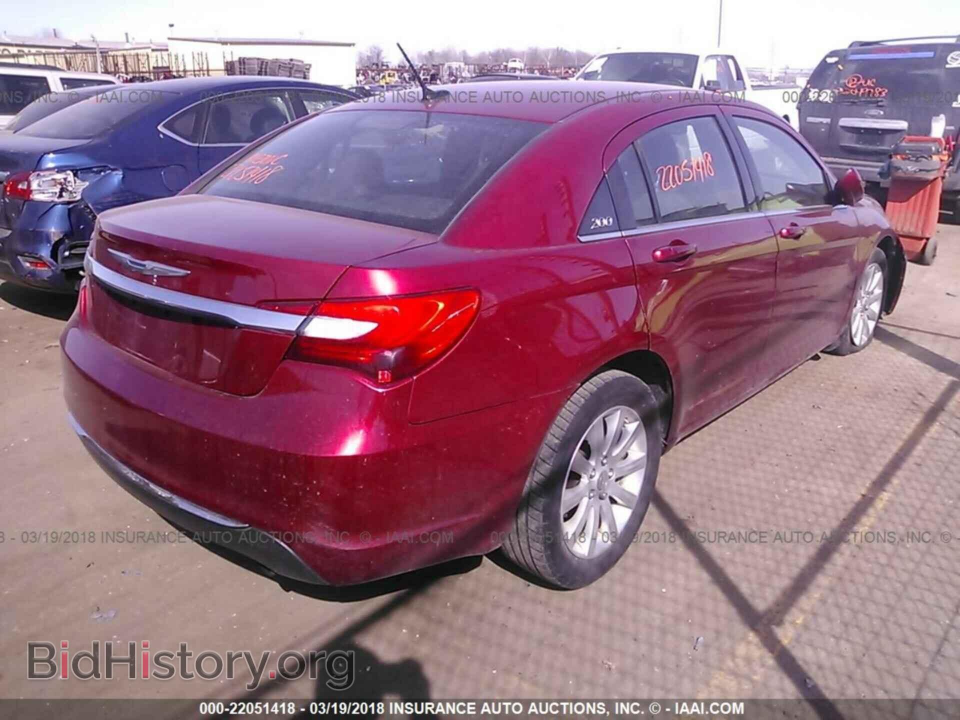 2013 Chrysler 200 - VIN: 1C3CCBBB9DN500623 - Фото 4