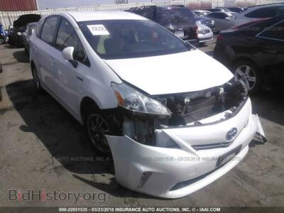 2014 Toyota PRIUS V, белый — VIN JTDZN3EU1E3292382, IAAI