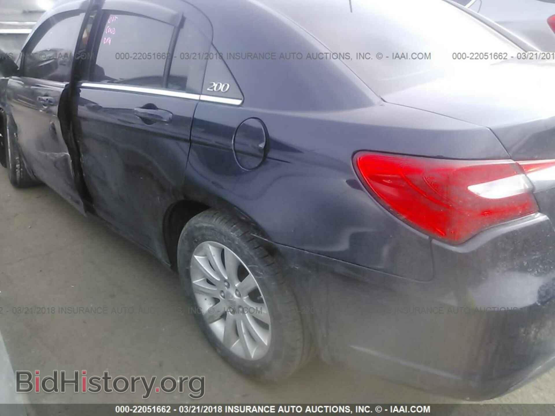 2011 Chrysler 200 - VIN: 1C3BC1FB4BN594553 - Photo 3