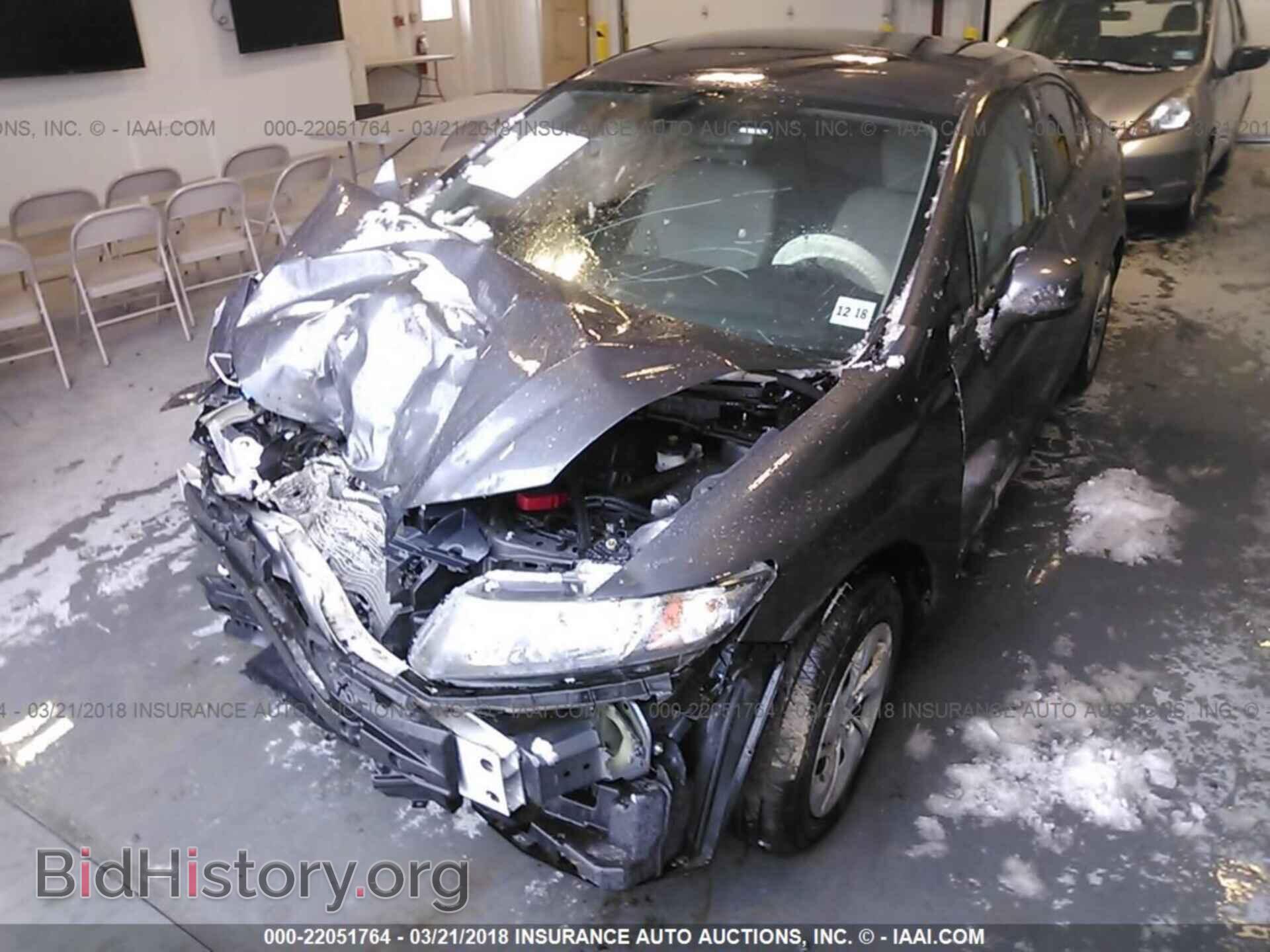 2013 Honda Civic - VIN: 2HGFB2F56DH581025 - Фото 2