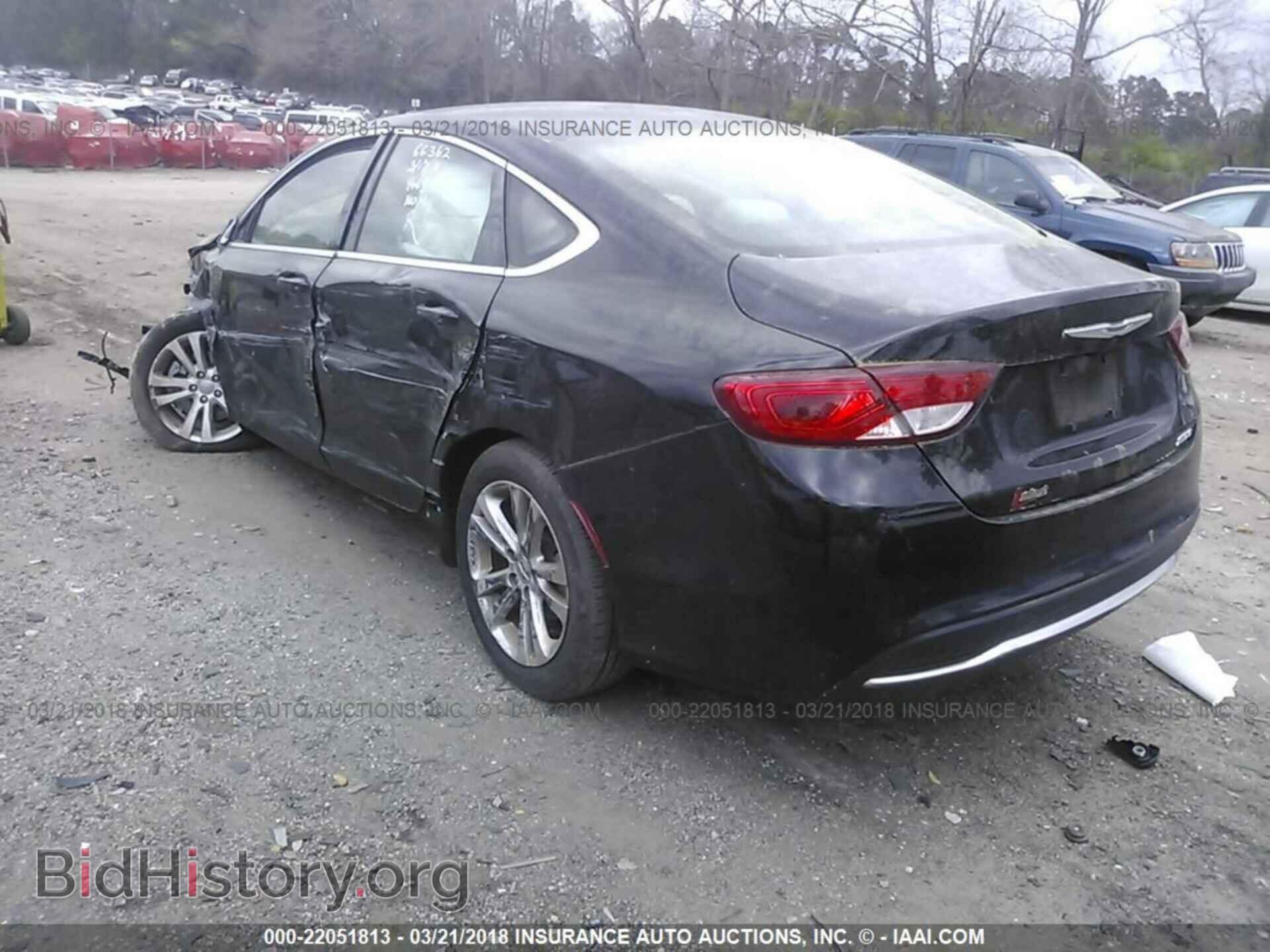 2016 Chrysler 200 - VIN: 1C3CCCAB6GN174663 - Photo 3
