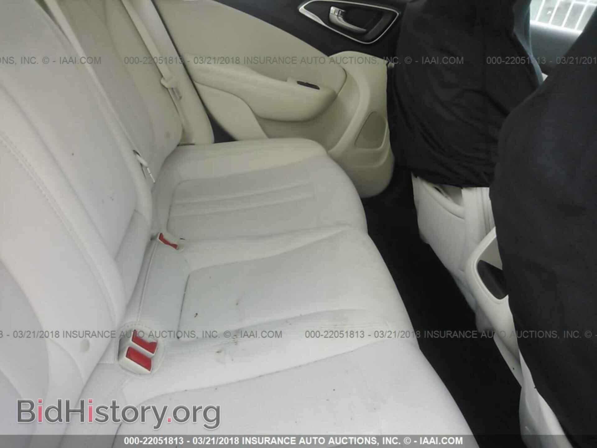 2016 Chrysler 200 - VIN: 1C3CCCAB6GN174663 - Photo 8