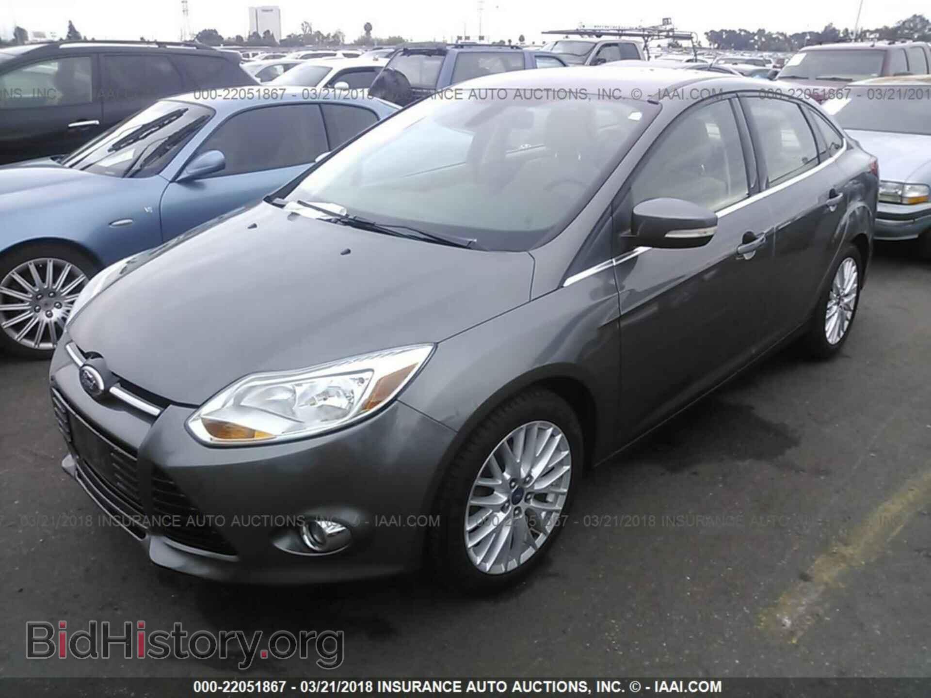 2012 Ford Focus - VIN: 1FAHP3H21CL356066 - Фото 2