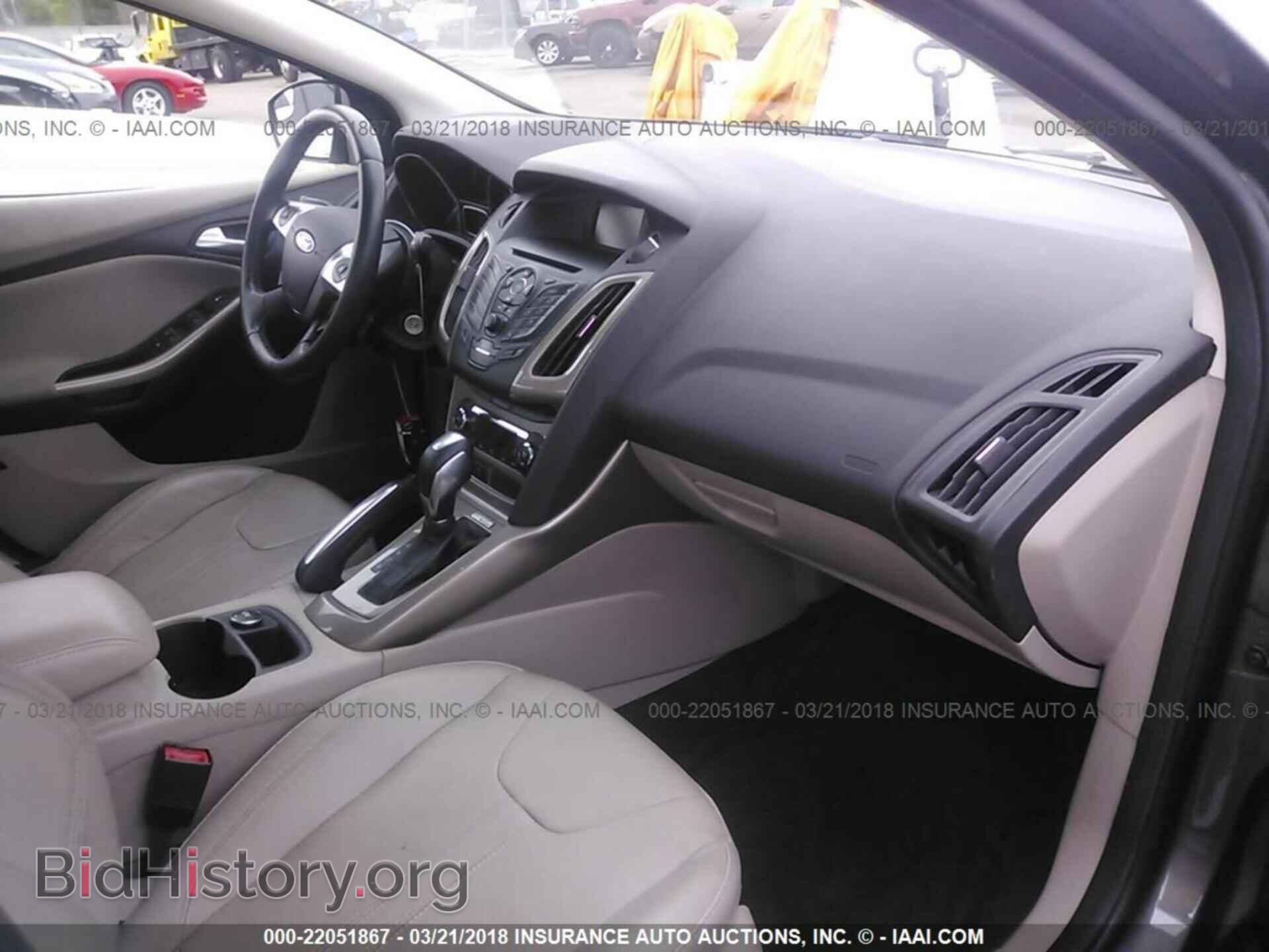 2012 Ford Focus - VIN: 1FAHP3H21CL356066 - Фото 5