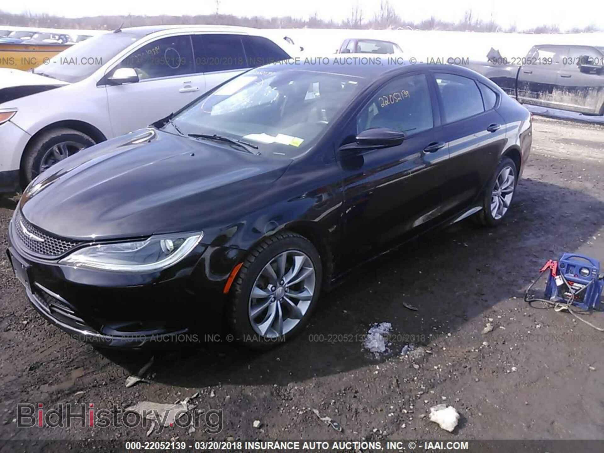 2015 Chrysler 200 - VIN: 1C3CCCBG0FN551707 - Фото 2