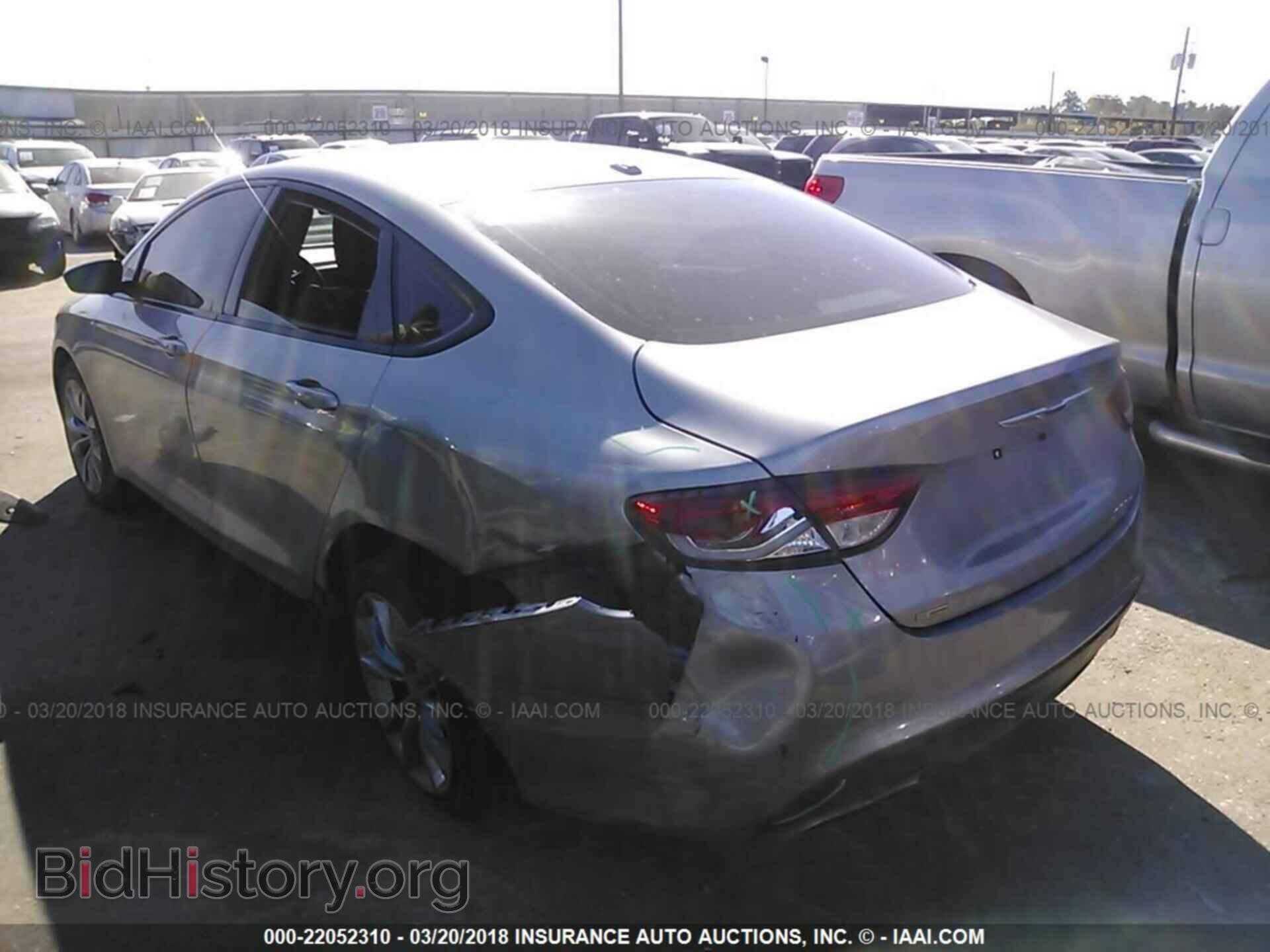 2015 Chrysler 200 - VIN: 1C3CCCBB0FN701674 - Photo 3