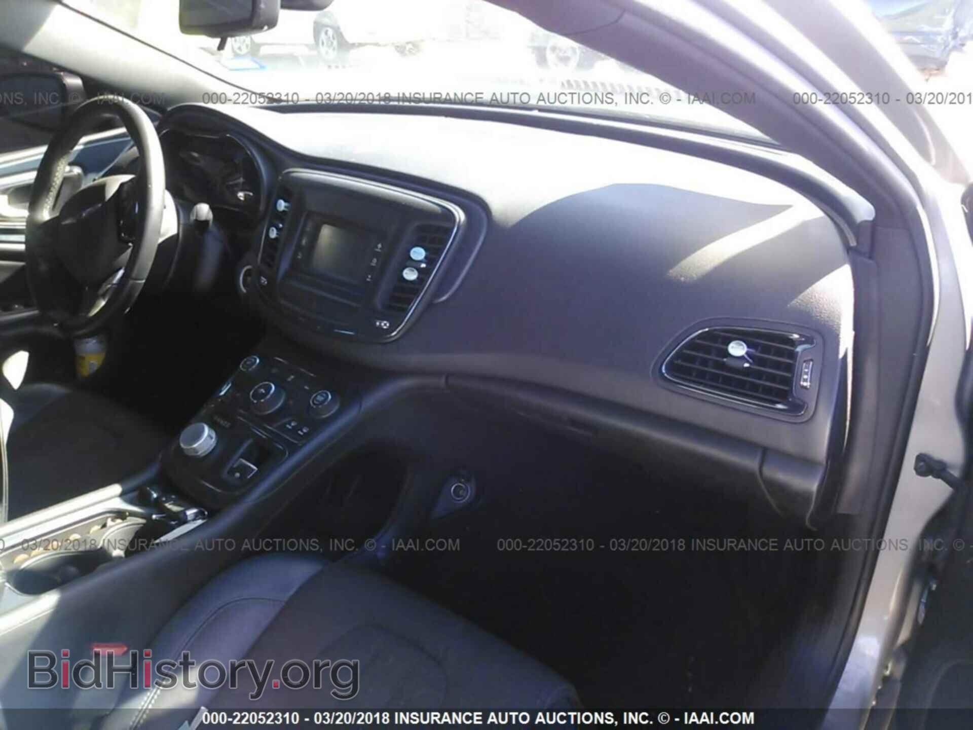2015 Chrysler 200 - VIN: 1C3CCCBB0FN701674 - Photo 5