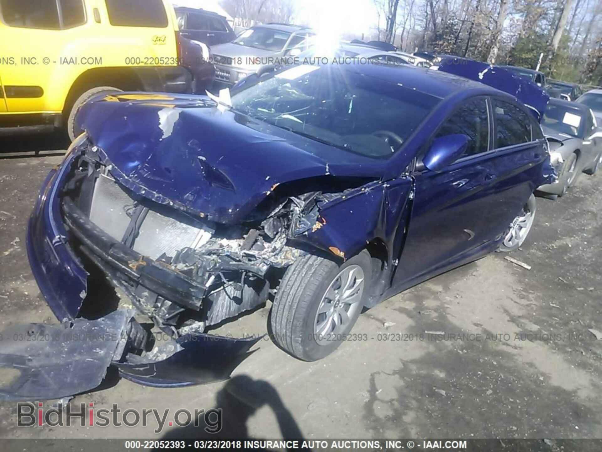 2012 Hyundai Sonata - VIN: 5NPEB4ACXCH321647 - Фото 2
