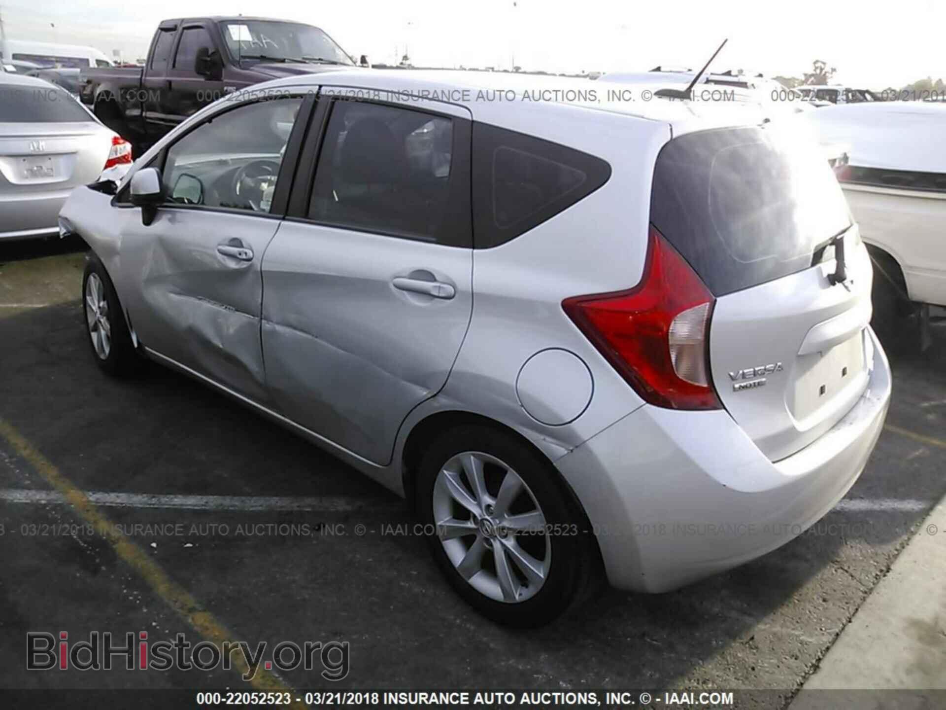 2014 Nissan Versa note - VIN: 3N1CE2CP2EL376117 - Photo 3