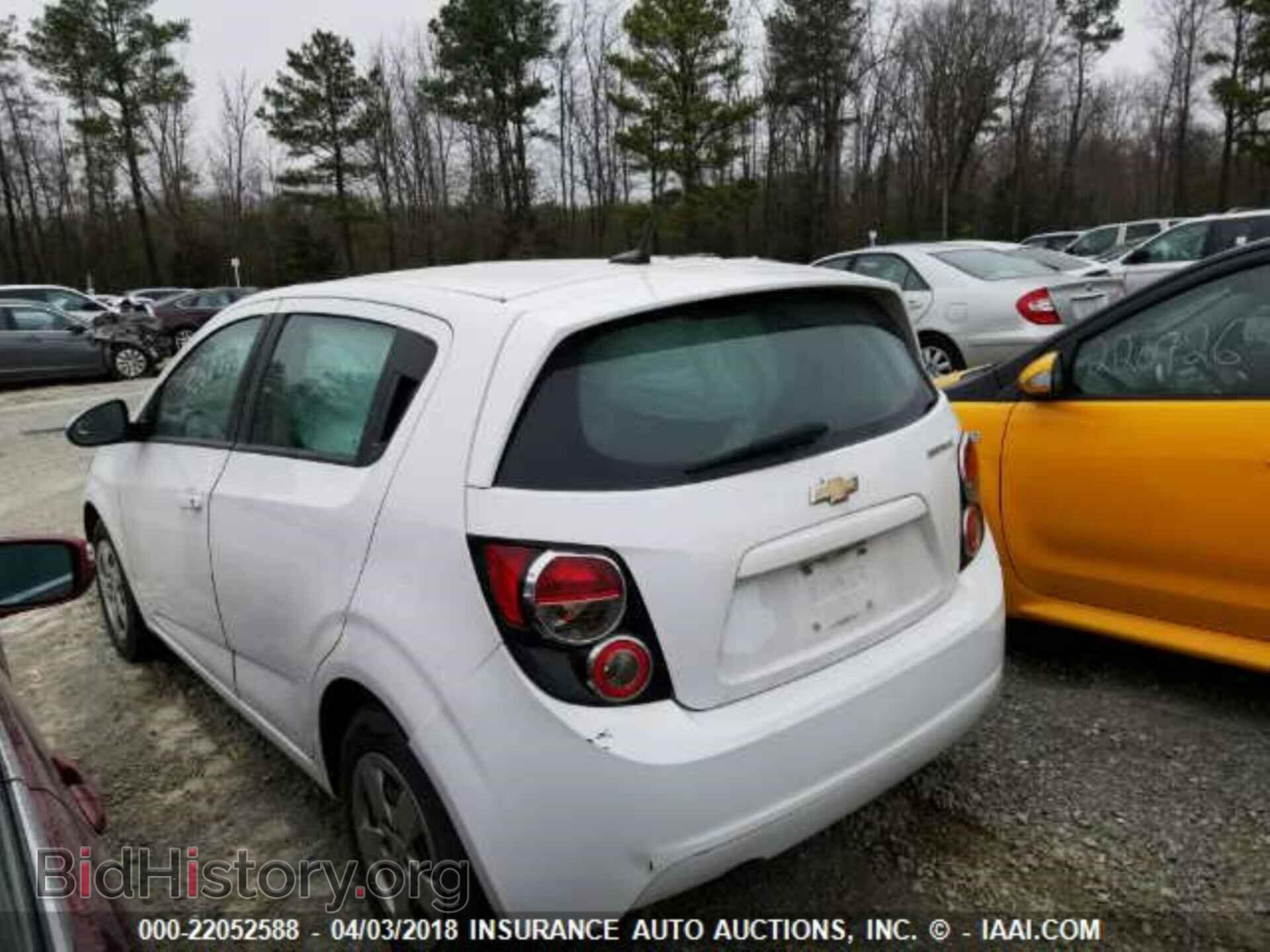 2014 Chevrolet Sonic - VIN: 1G1JA6SH2E4205609 - Фото 3