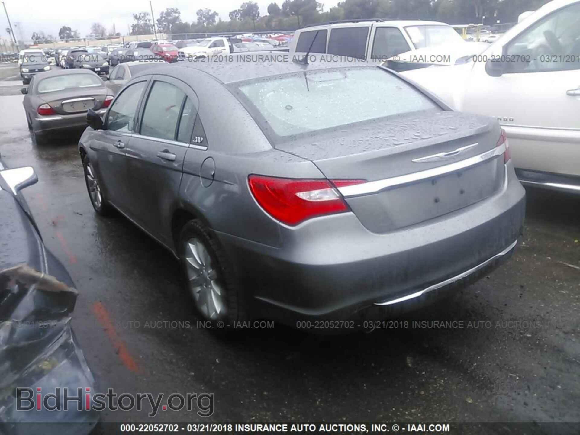 2012 Chrysler 200 - VIN: 1C3CCBBG7CN189297 - Фото 3