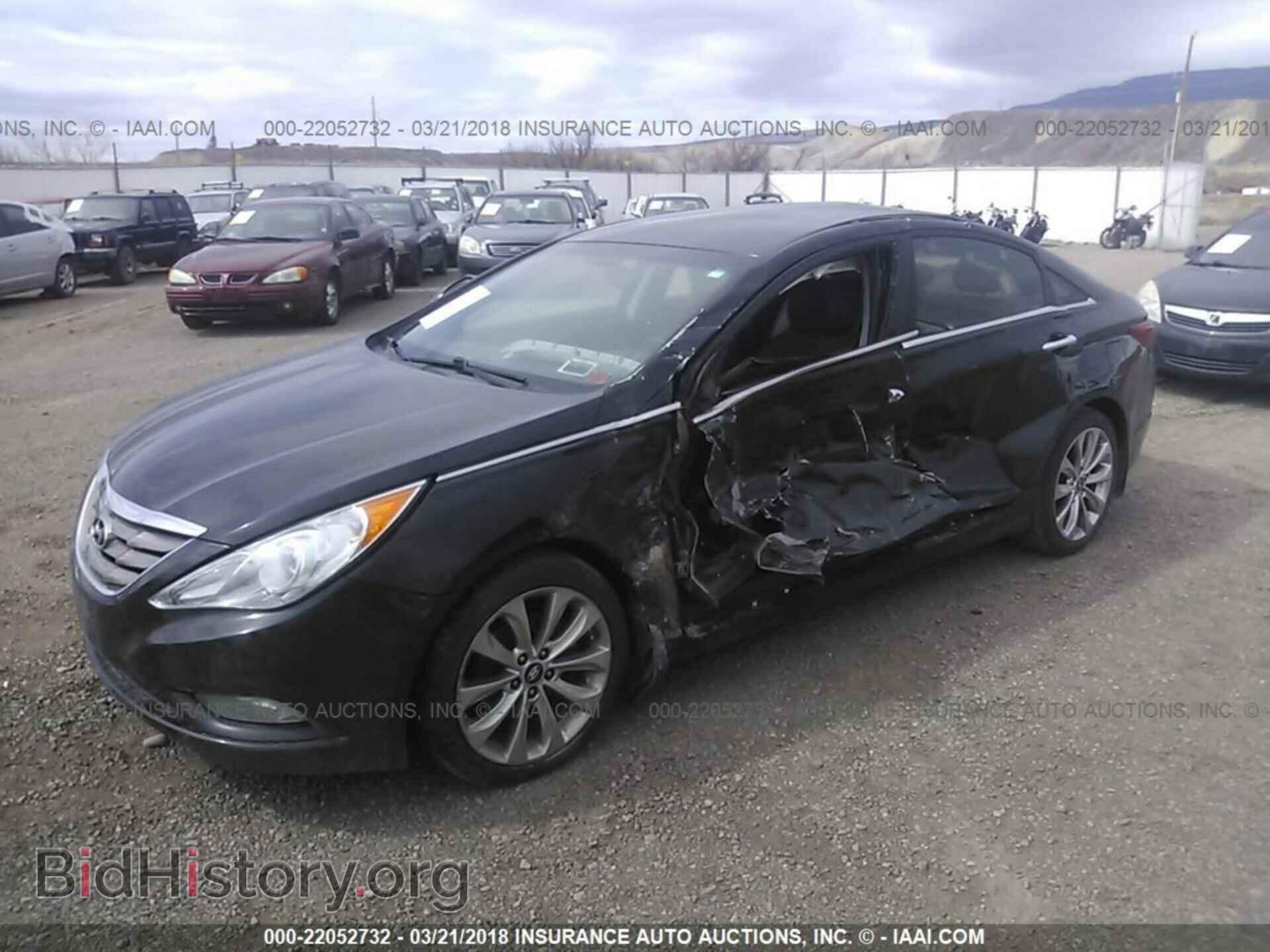 2012 Hyundai Sonata - VIN: 5NPEC4AB6CH463045 - Photo 2