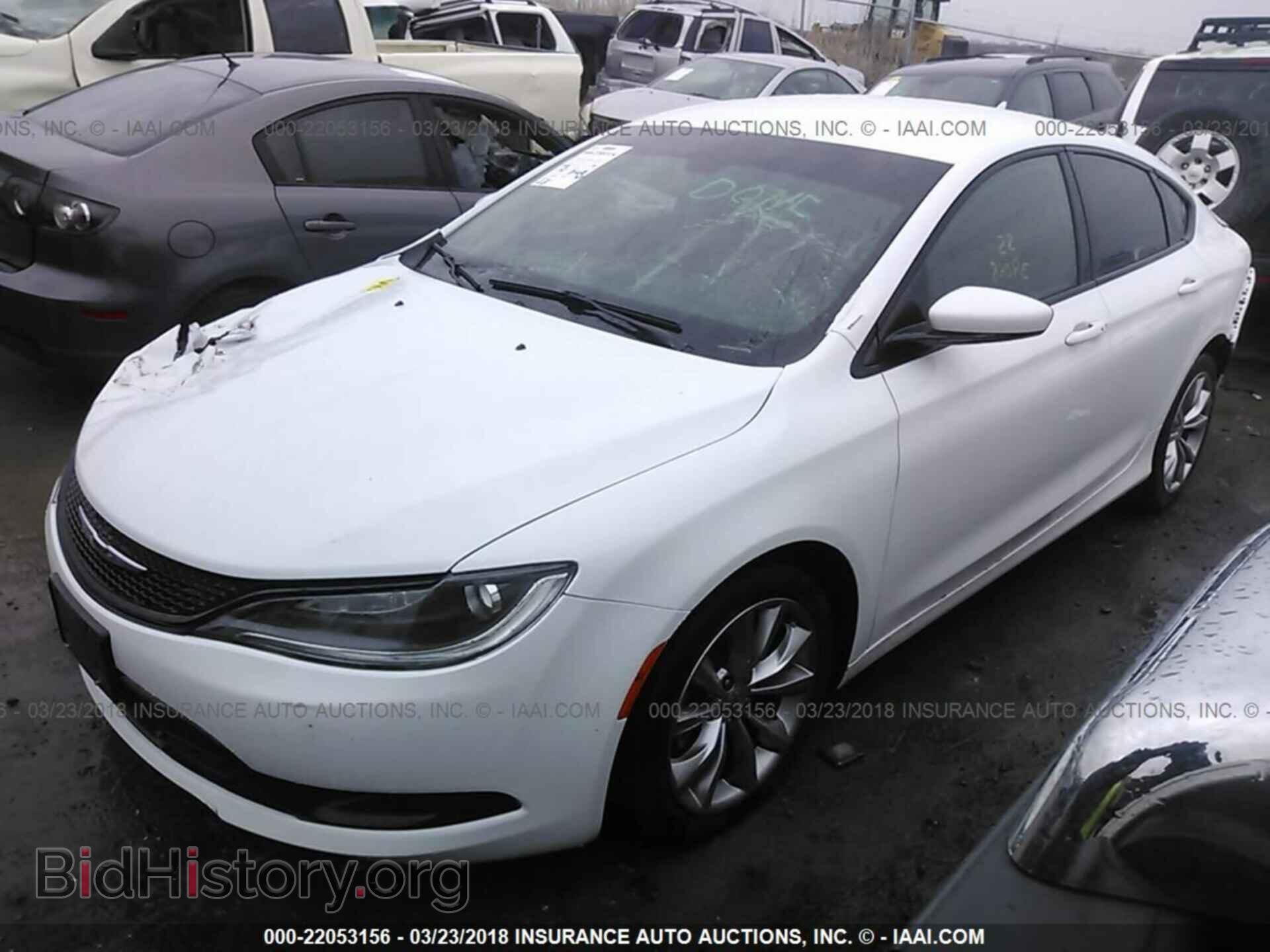 2015 Chrysler 200 - VIN: 1C3CCCBB5FN751678 - Photo 2