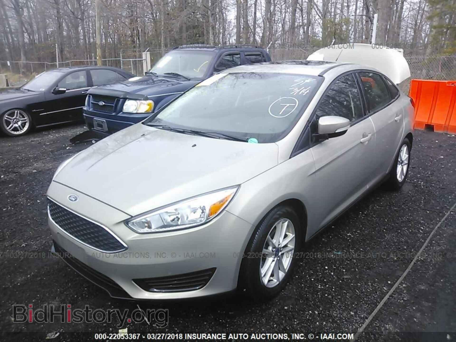 2015 Ford Focus - VIN: 1FADP3F28FL243432 - Photo 2