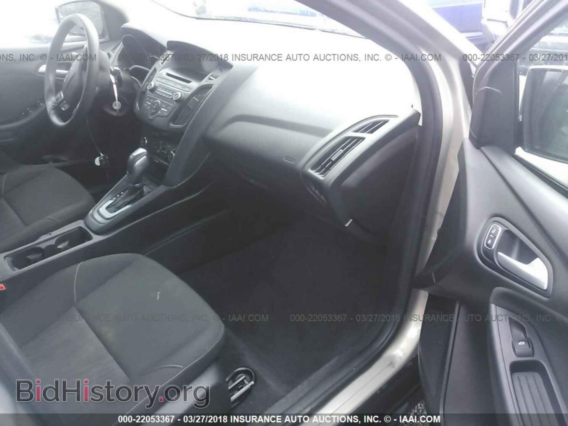 2015 Ford Focus - VIN: 1FADP3F28FL243432 - Photo 5
