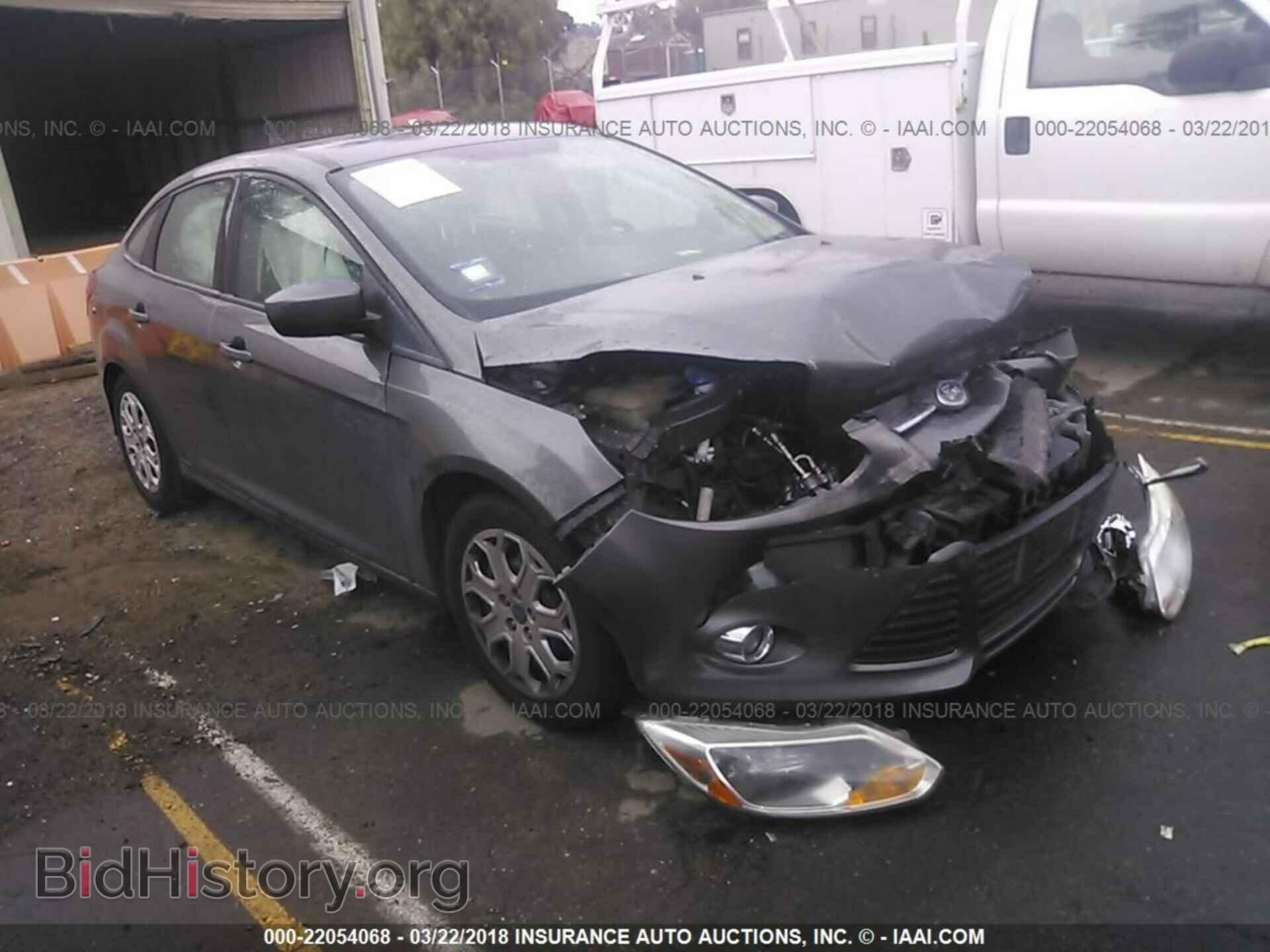 Photo 1FAHP3F24CL227810 - Ford Focus 2012