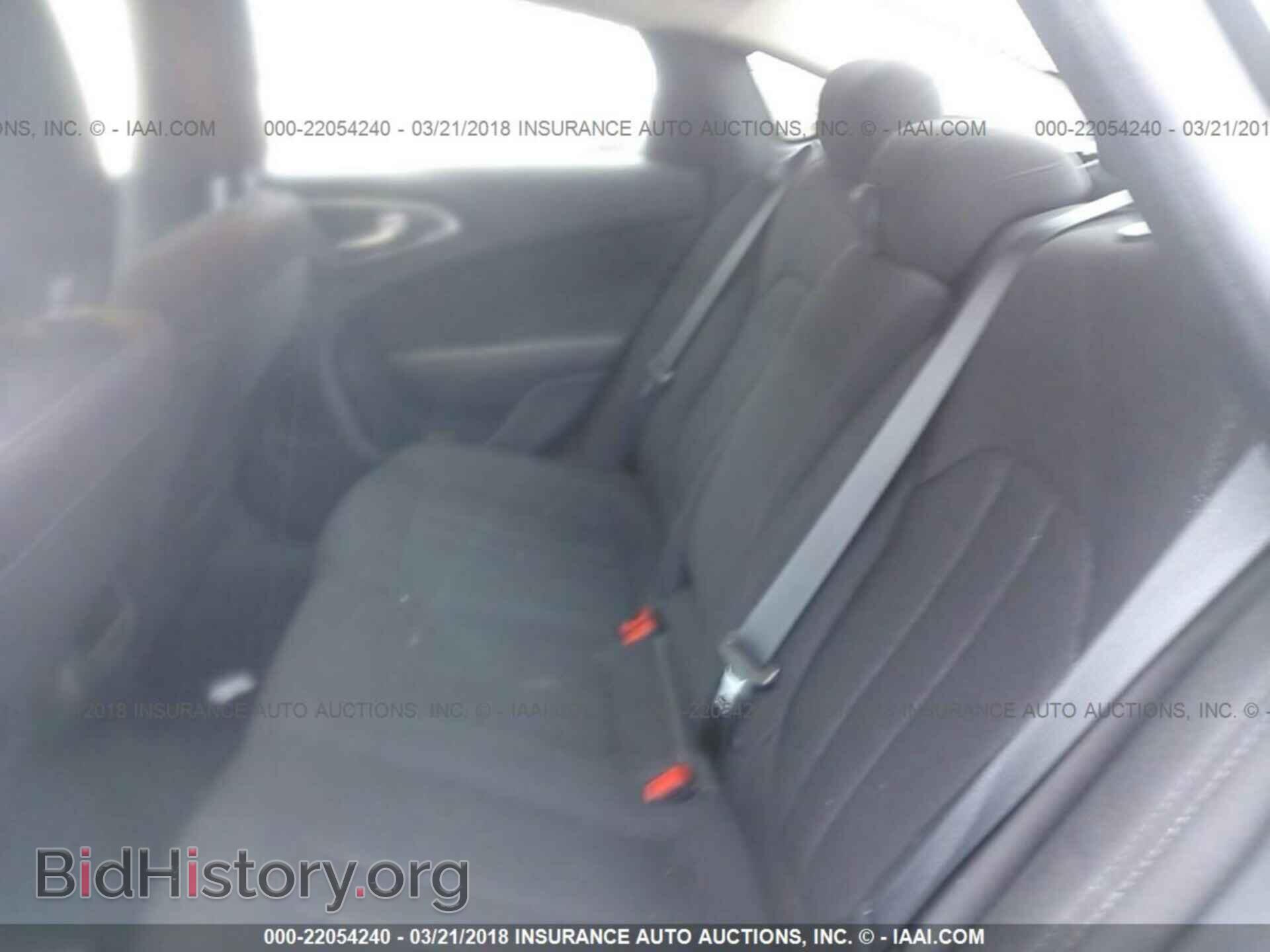 2016 Chrysler 200 - VIN: 1C3CCCFB4GN182303 - Photo 8