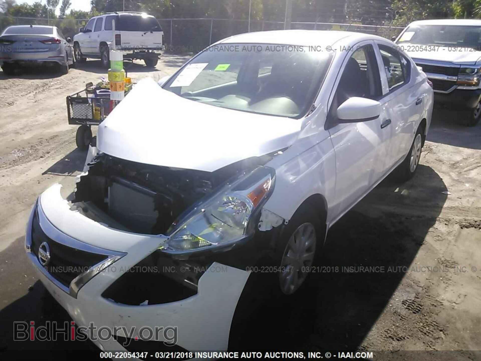 2017 Nissan Versa - VIN: 3N1CN7AP3HL906891 - Photo 2