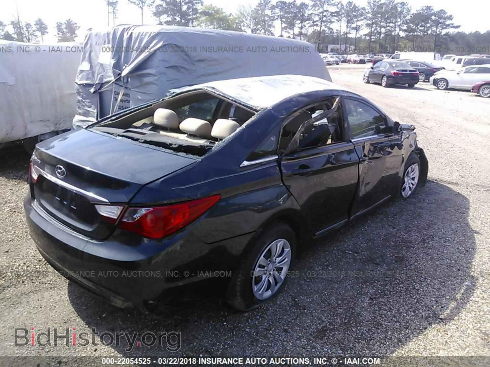 2012 Hyundai Sonata - VIN: 5NPEB4AC8CH456691 - Photo 4