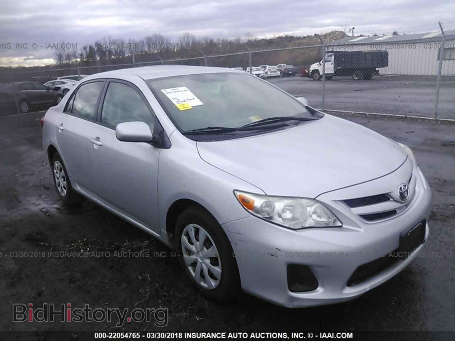 Photo JTDBU4EE1B9145393 - Toyota Corolla 2011