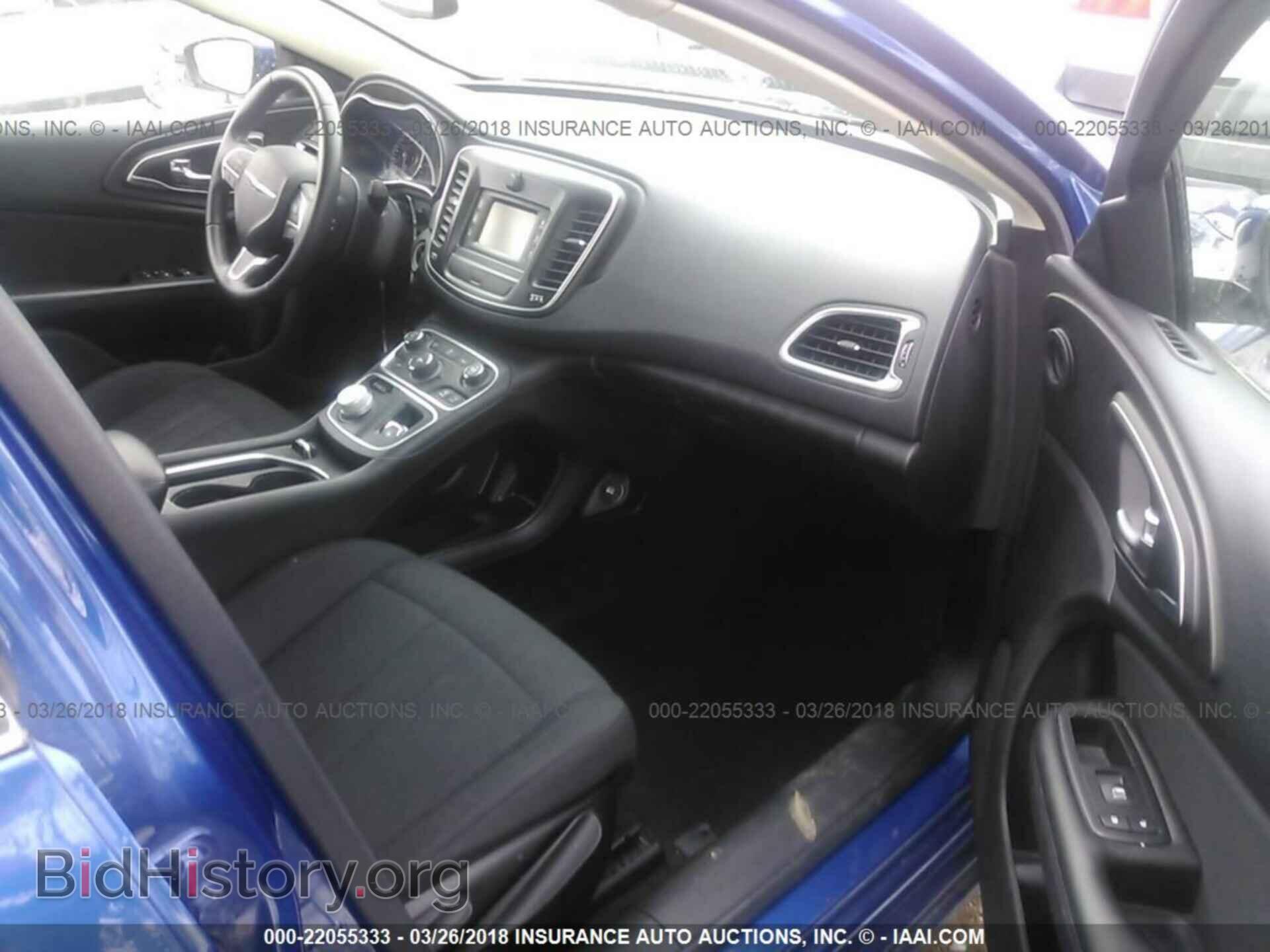 2016 Chrysler 200 - VIN: 1C3CCCAB9GN106079 - Photo 5