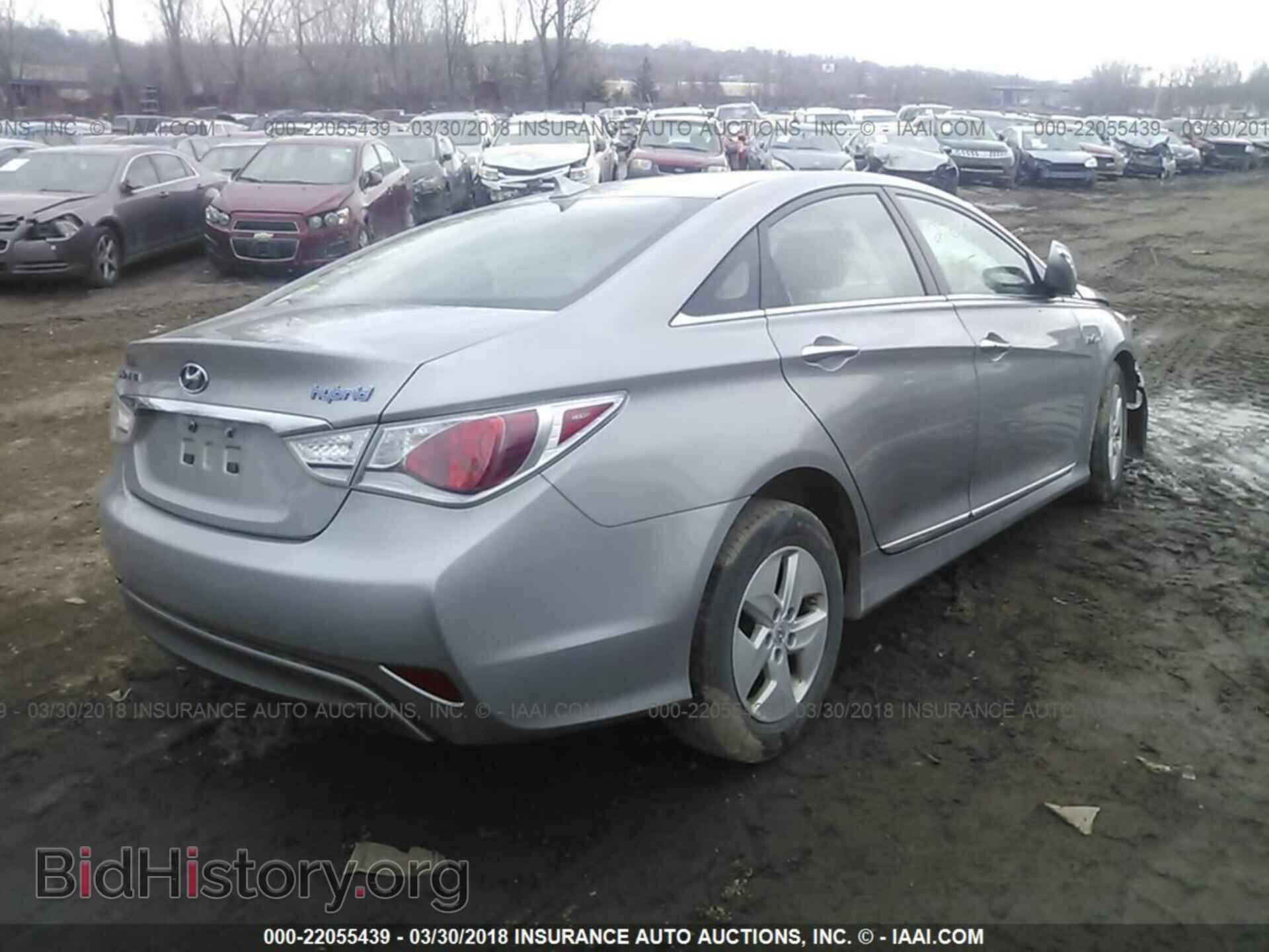 2012 Hyundai Sonata - VIN: KMHEC4A43CA033252 - Фото 4