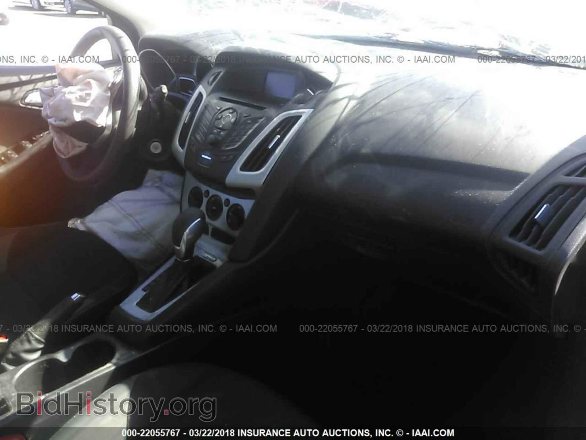 2014 Ford Focus - VIN: 1FADP3K21EL435800 - Photo 5