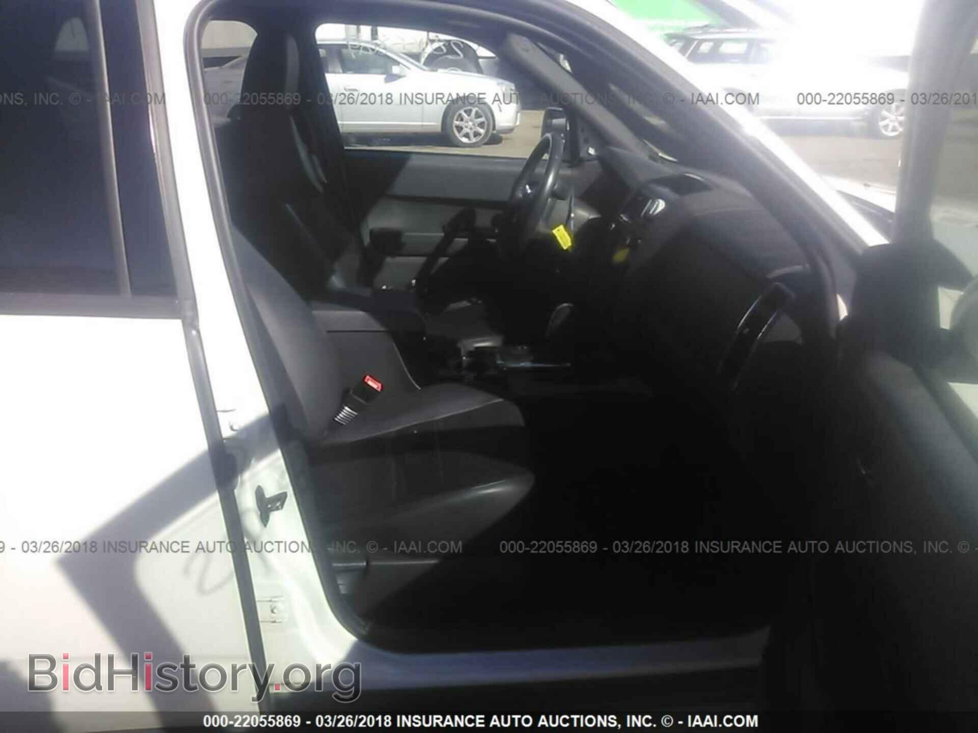 2011 Ford Escape - VIN: 1FMCU9EG6BKB01008 - Фото 5