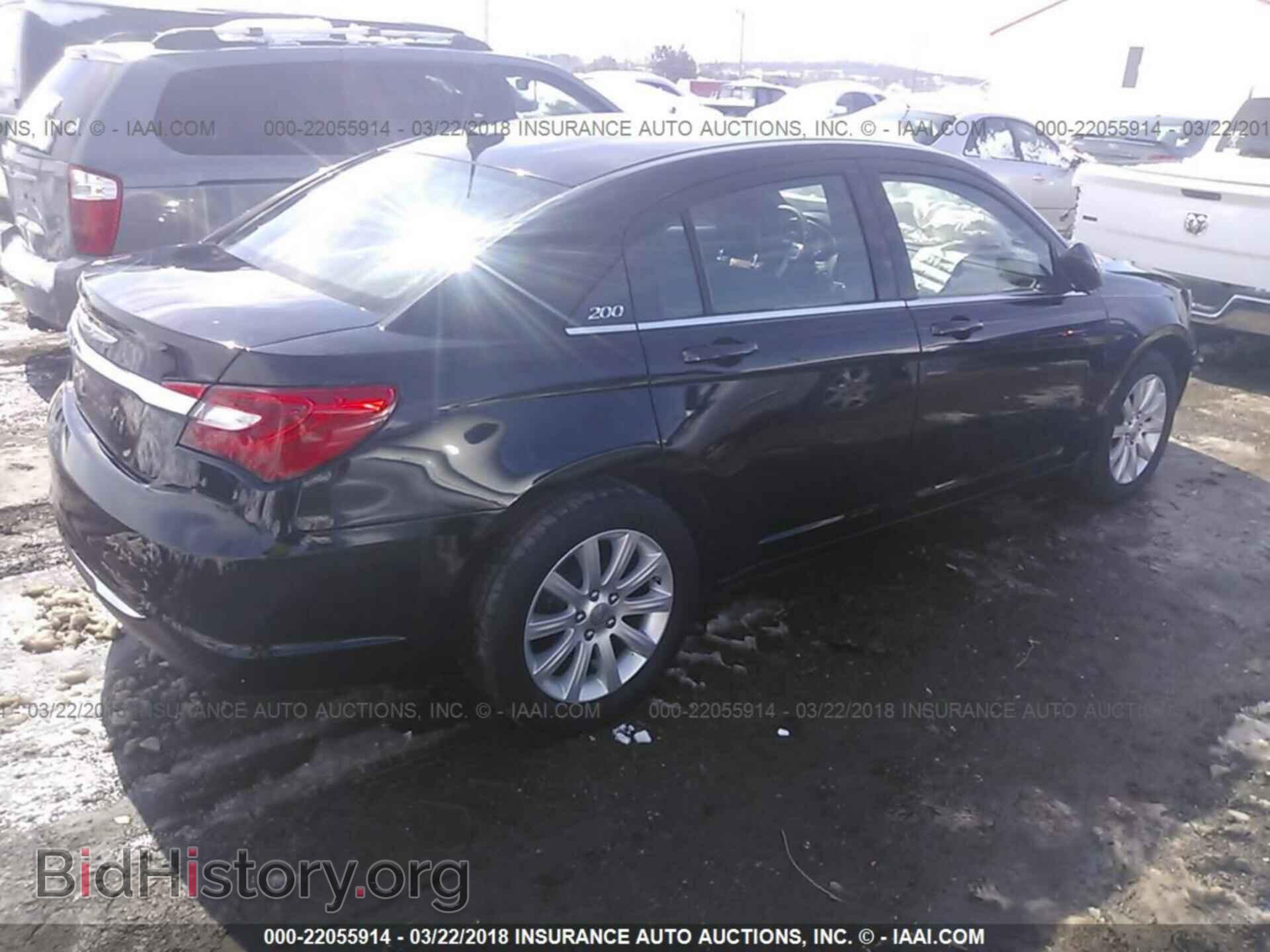 2013 Chrysler 200 - VIN: 1C3CCBBB9DN568176 - Photo 4