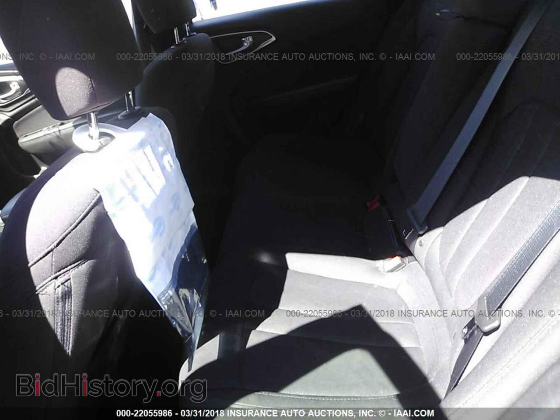 2016 Chrysler 200 - VIN: 1C3CCCAB3GN112881 - Photo 8