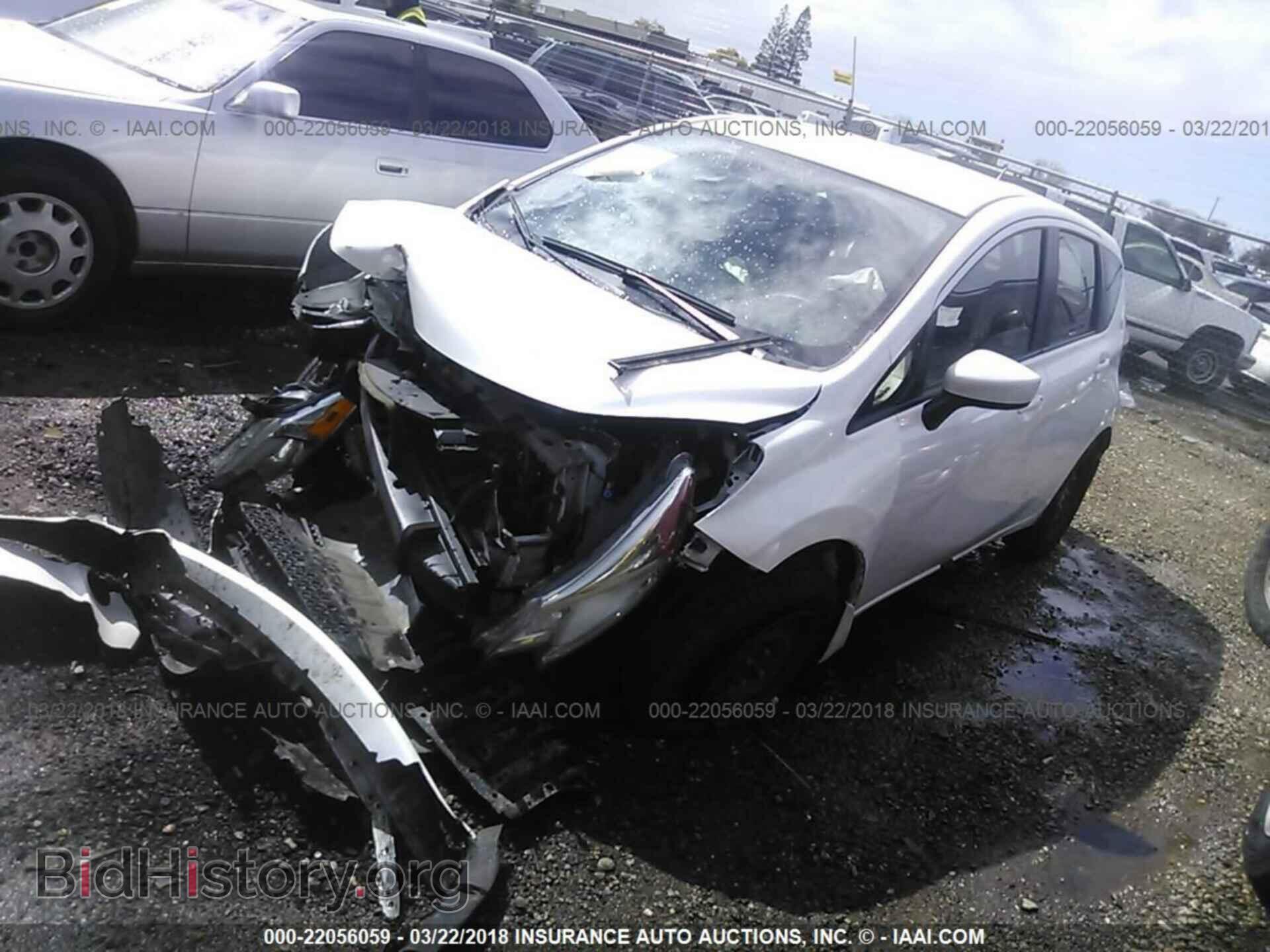 2015 Nissan Versa note - VIN: 3N1CE2CP6FL378003 - Фото 2