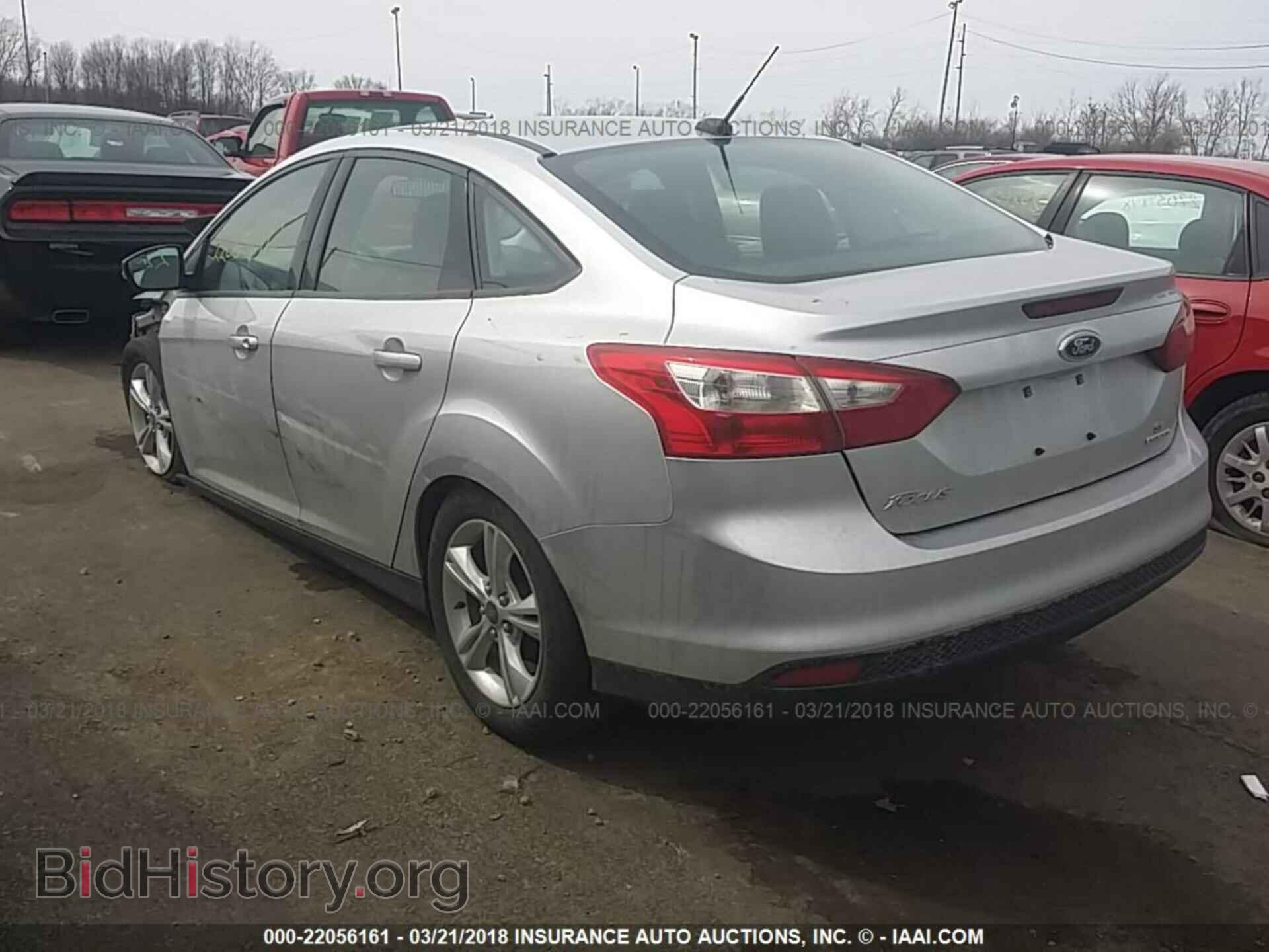 2014 Ford Focus - VIN: 1FADP3F28EL148187 - Photo 3