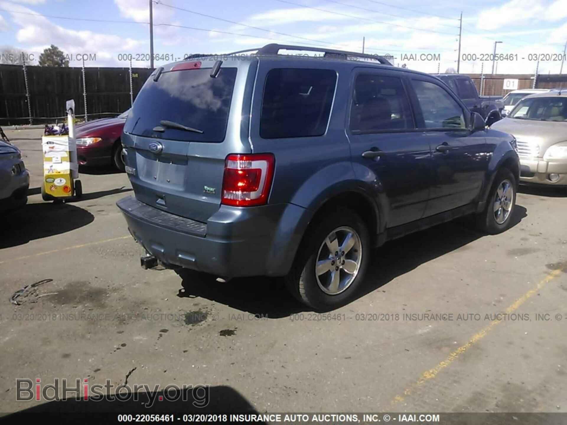 2011 Ford Escape - VIN: 1FMCU9DG9BKB24669 - Photo 4