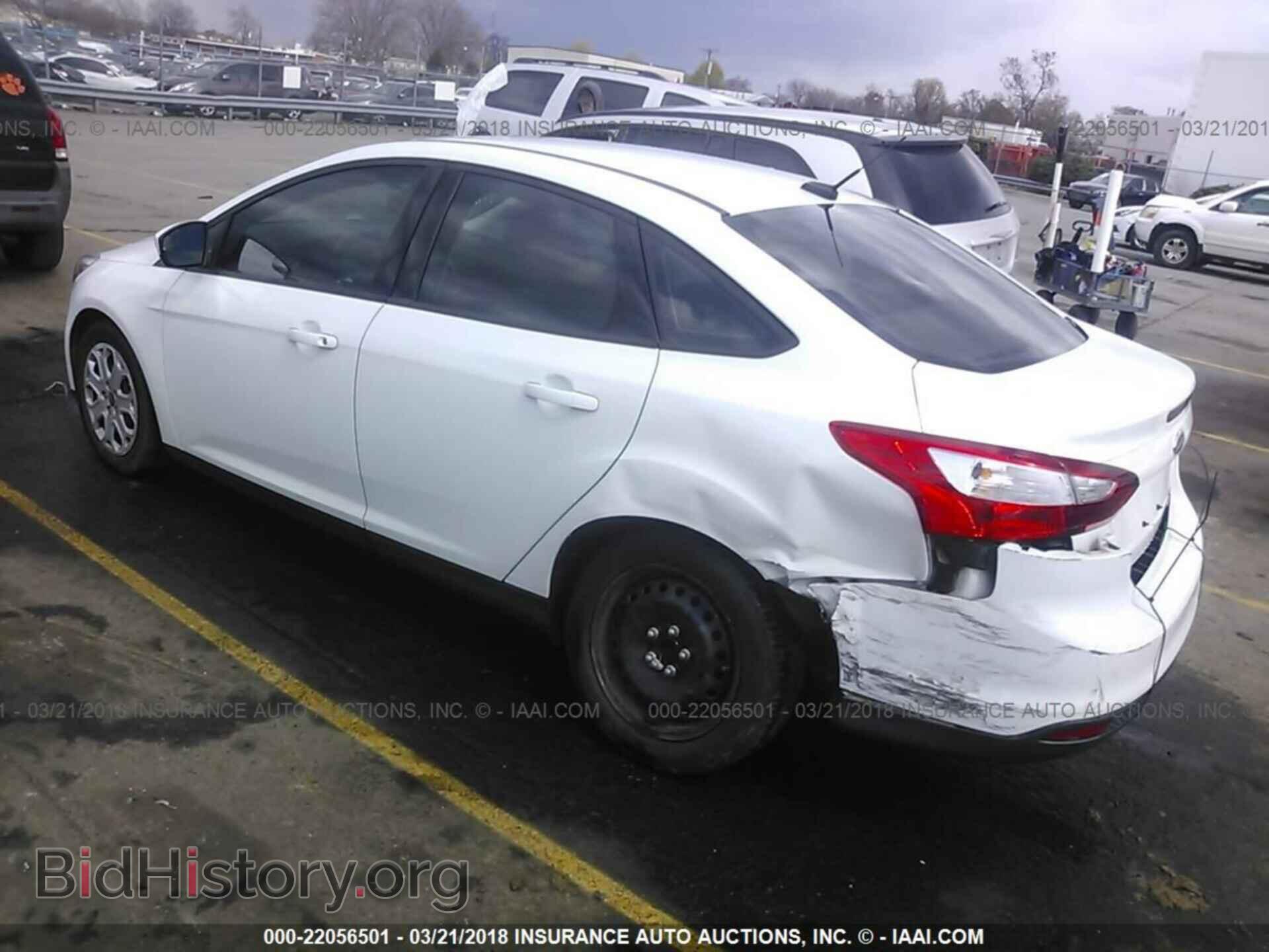 2012 Ford Focus - VIN: 1FAHP3F24CL443284 - Фото 3