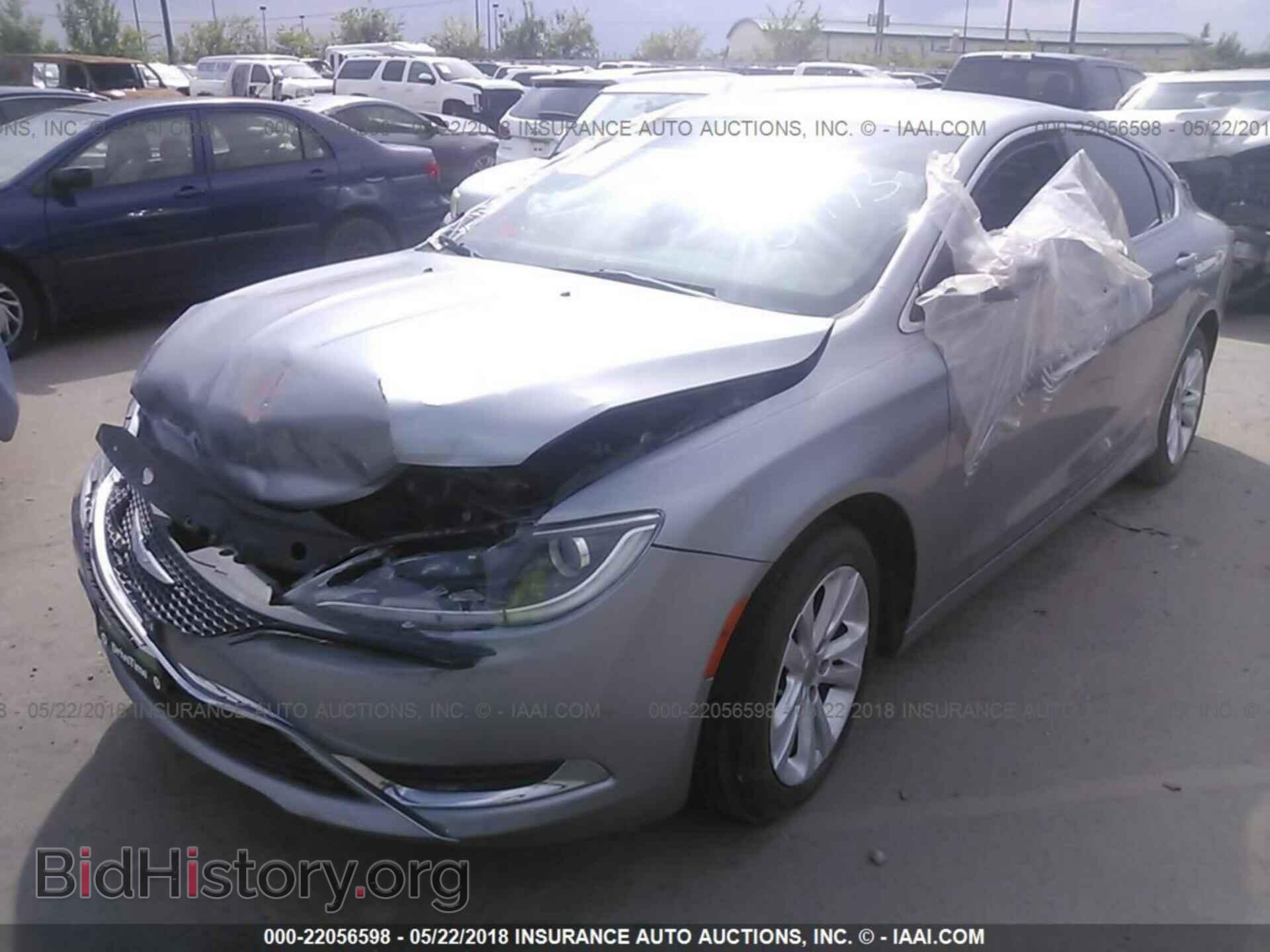 2015 Chrysler 200 - VIN: 1C3CCCAB7FN552553 - Photo 2