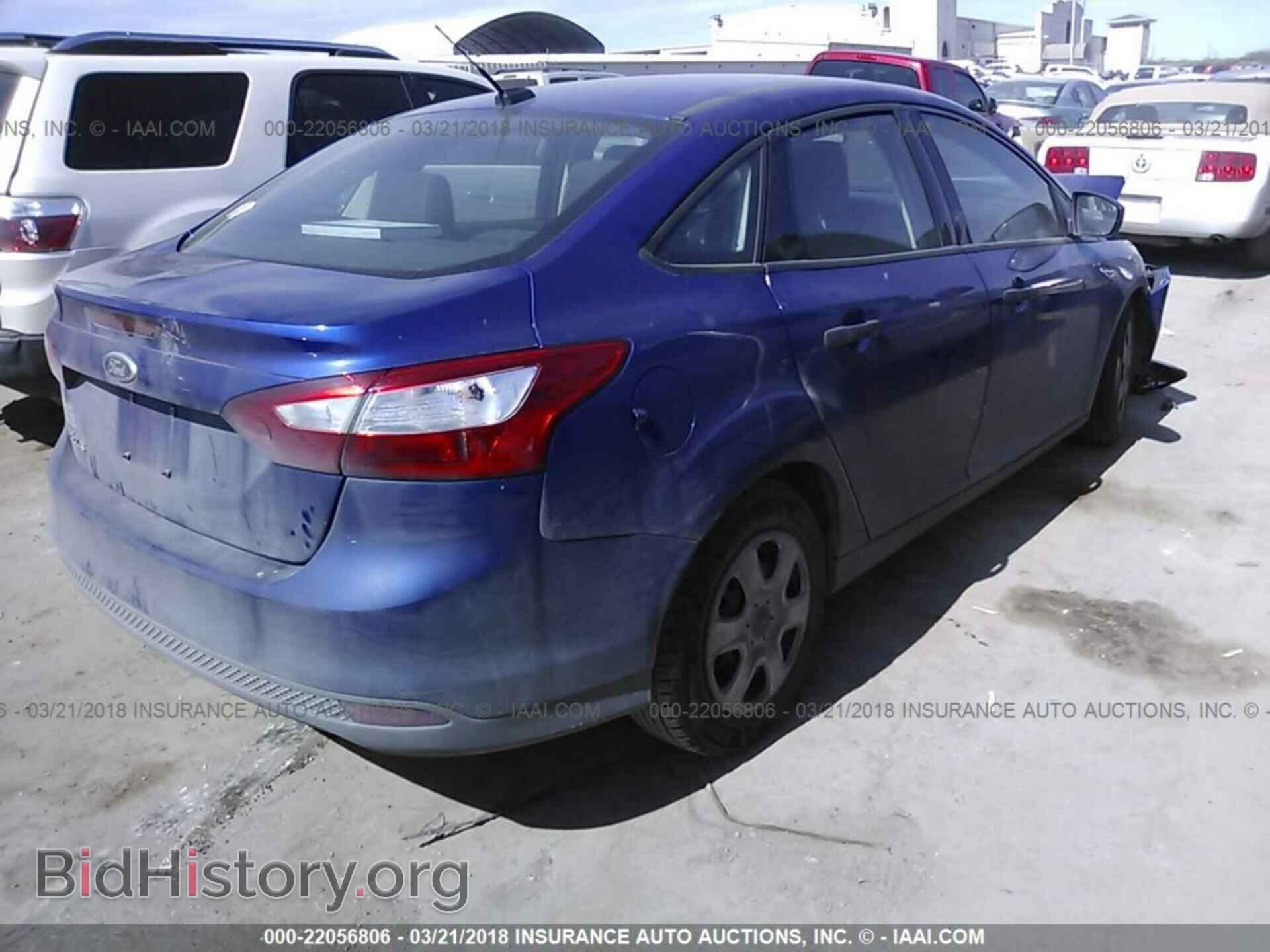 2012 Ford Focus - VIN: 1FAHP3E2XCL312507 - Photo 4